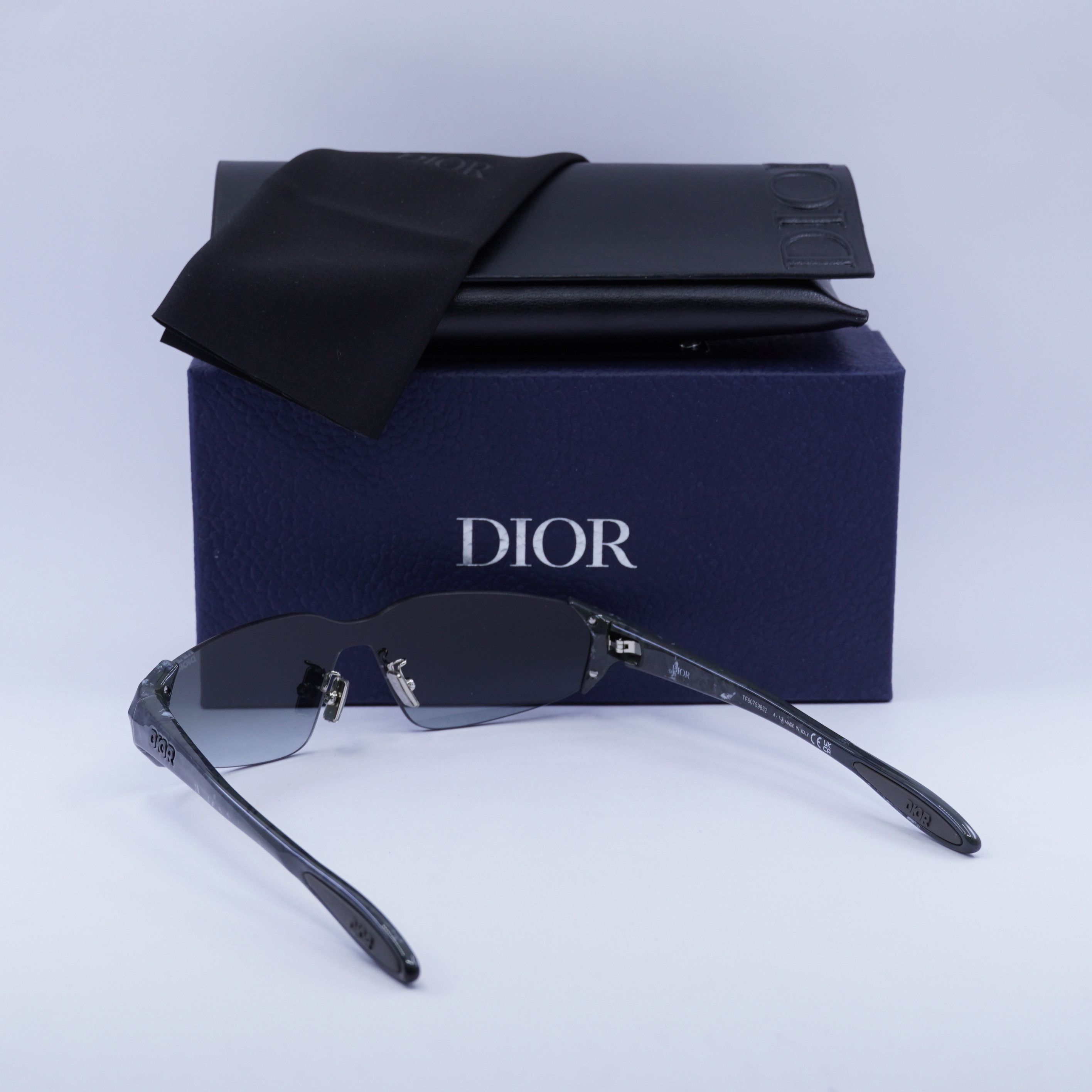 Dior Dior DIORBAY M1U 10A1 Sunglasses Black Geometric Frame Size ONE SIZE - 11 Thumbnail