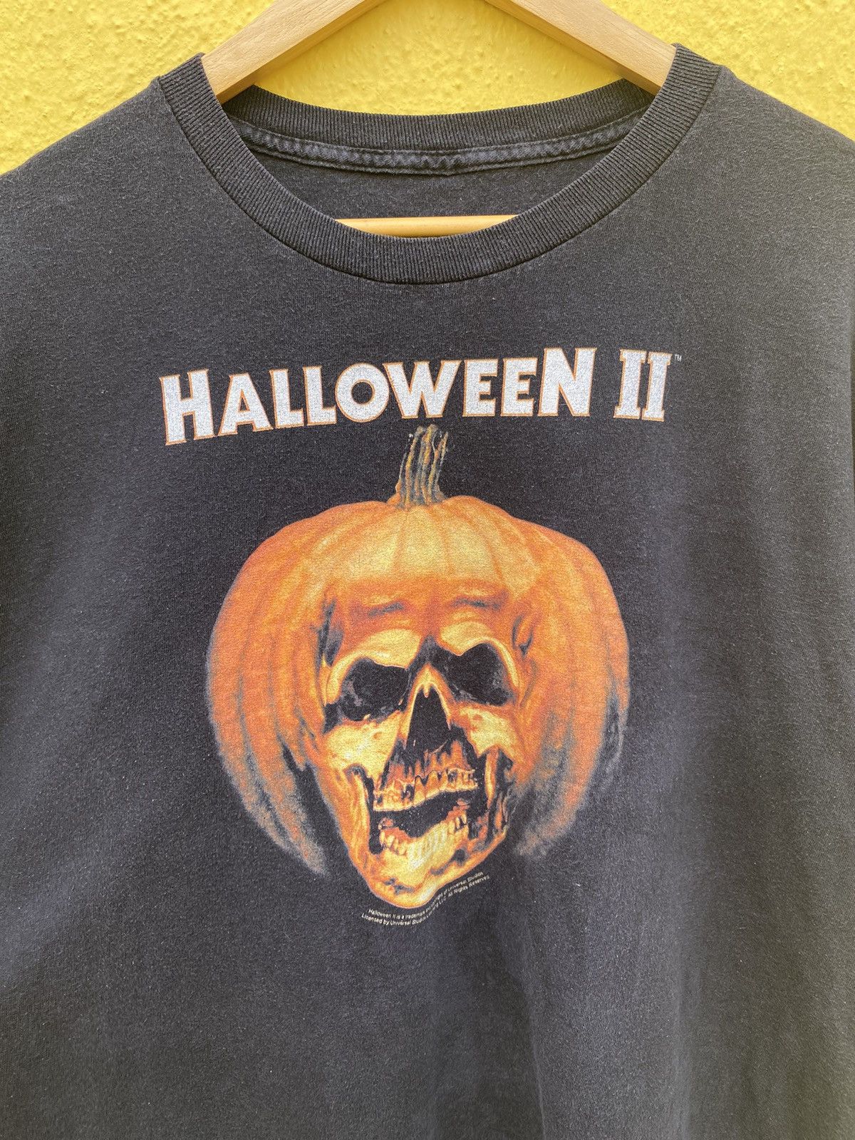 Vintage Vintage Halloween 2 movie / film shirt Size US XL / EU 56 / 4 - 6 Thumbnail