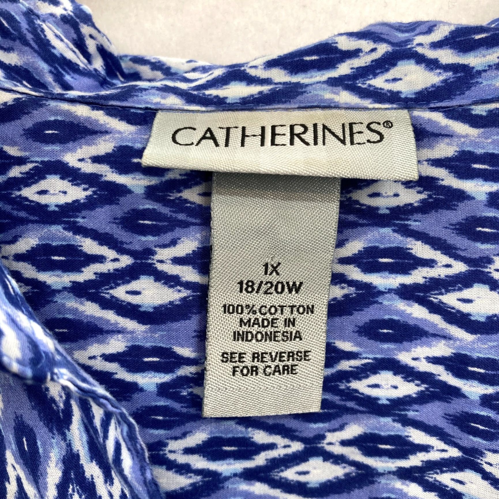 Vintage Catherines 1X Blue Ikat Print Button Front Blouse Cotton Roll Tab Sleeves Boho Shirt Women Plus Size Regular Fit Casual Bohemian Feminine Size XL / US 12-14 / IT 48-50 - 4 Thumbnail
