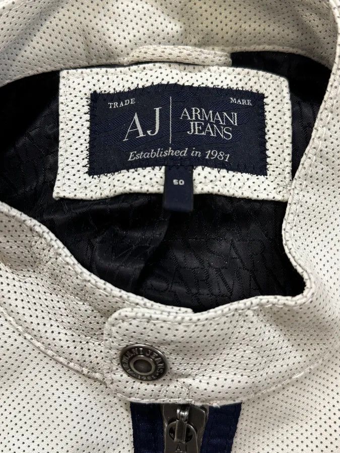 Armani 2010s Armani White & Blue Lined Ricing Jacket Size US S / EU 44-46 / 1 - 10 Thumbnail