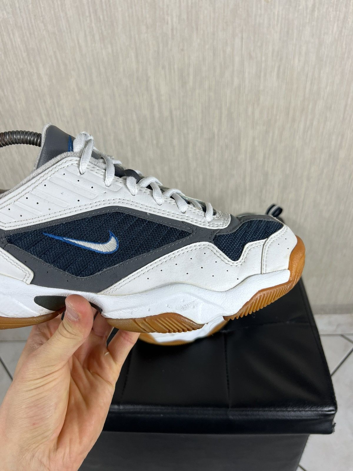 Nike Vintage Nike y2k retro small central swoosh sneakers shoes Size US 8 / EU 41 - 4 Thumbnail