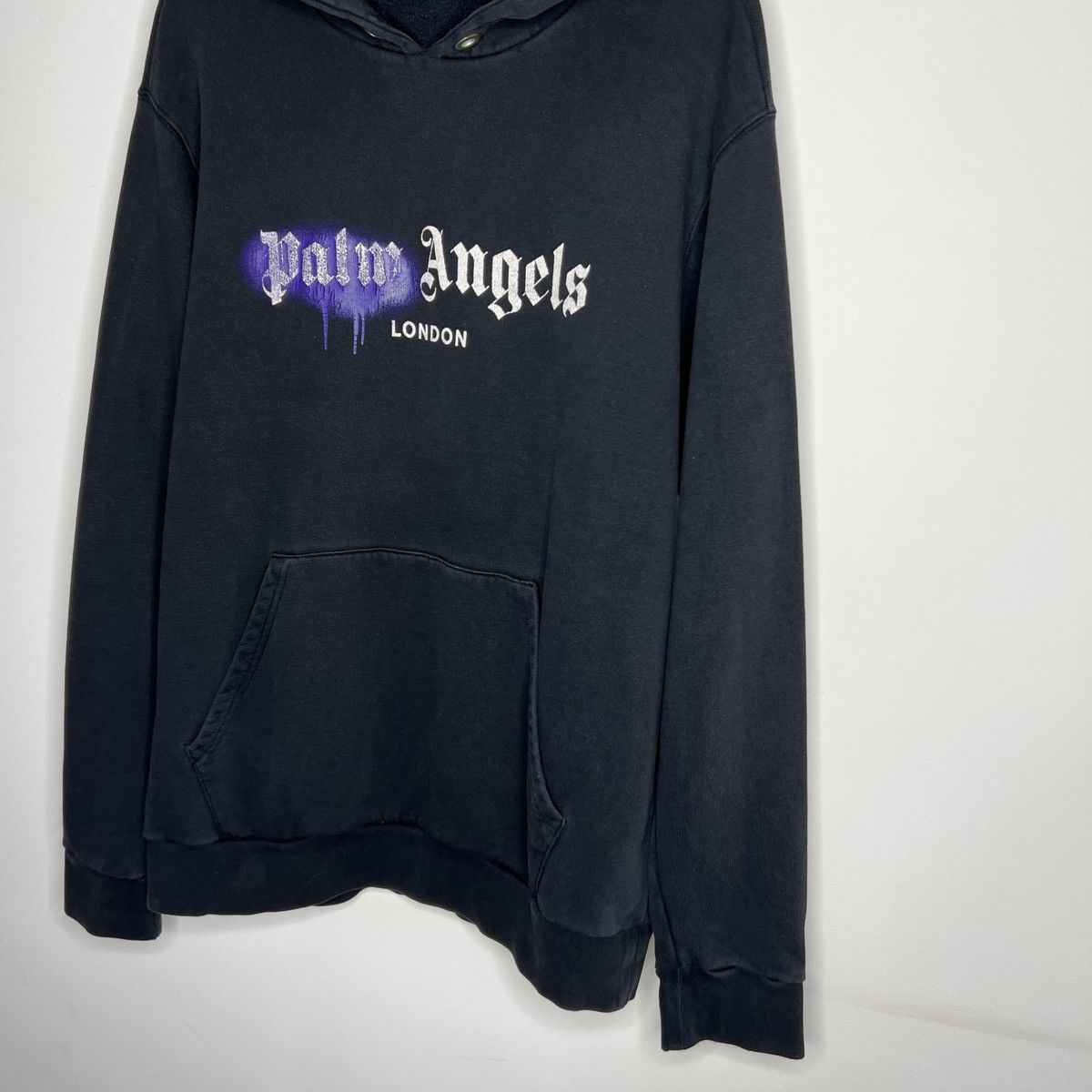 Palm Angels Palm Angels London Spray Purple Hoodie Black Sweatshirt Size US M / EU 48-50 / 2 - 2 Thumbnail