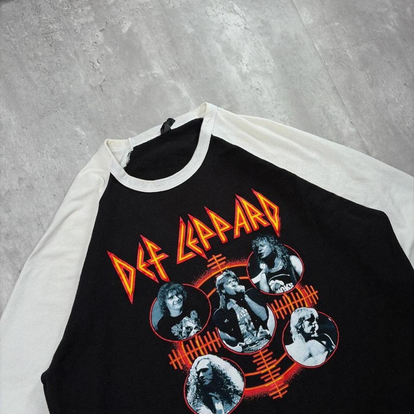 Other Y2K Black Def Leppard Grunge 3/4 Sleeve Gothic Band Shirt Size US XL / EU 56 / 4 - 5 Thumbnail