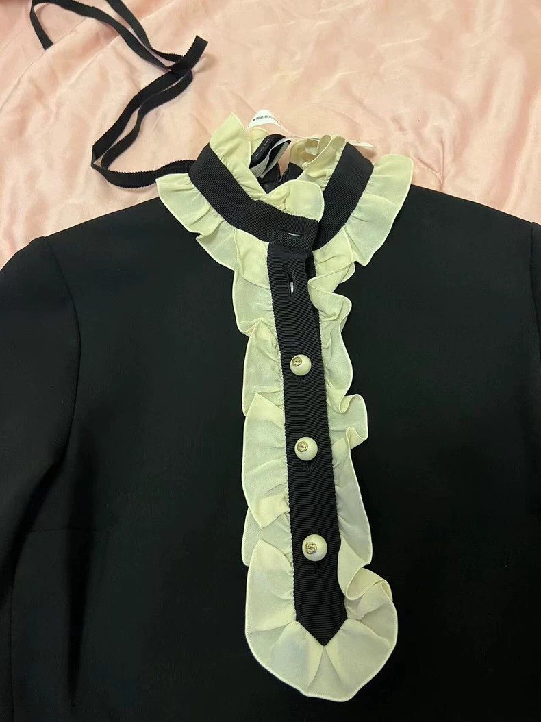 Gucci GucciDress 2503-Nextarrow Size XS / US 0-2 / IT 36-38 - 2 Thumbnail