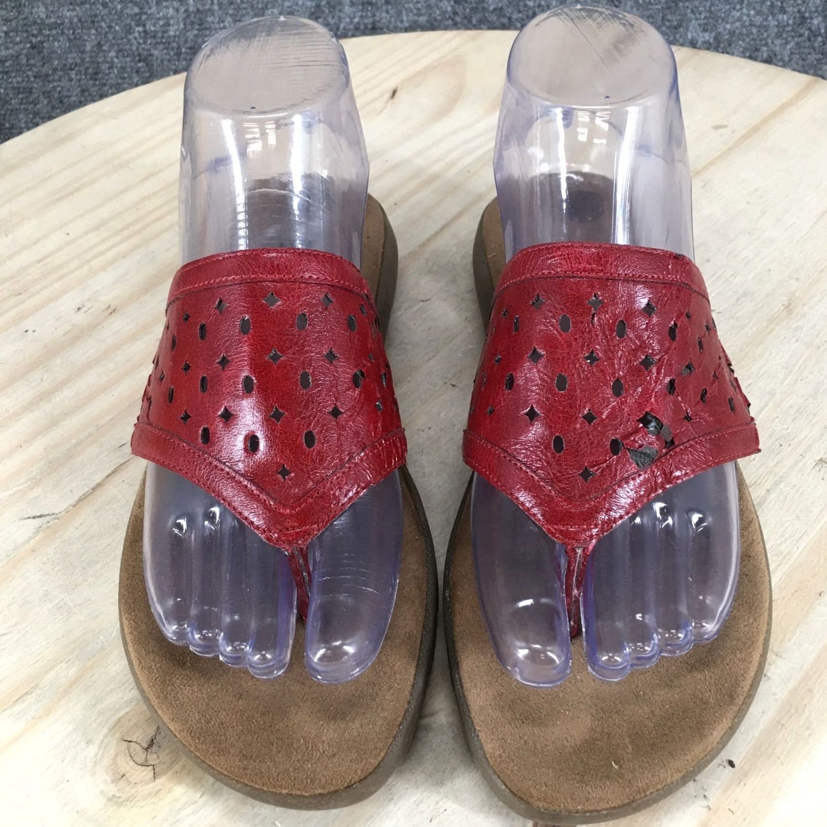 Vintage Aerosoles Sandals Womens 6.5 M Perforated Slip On Slide Red Faux Leather Casual Size US 7 / IT 37 - 7 Thumbnail