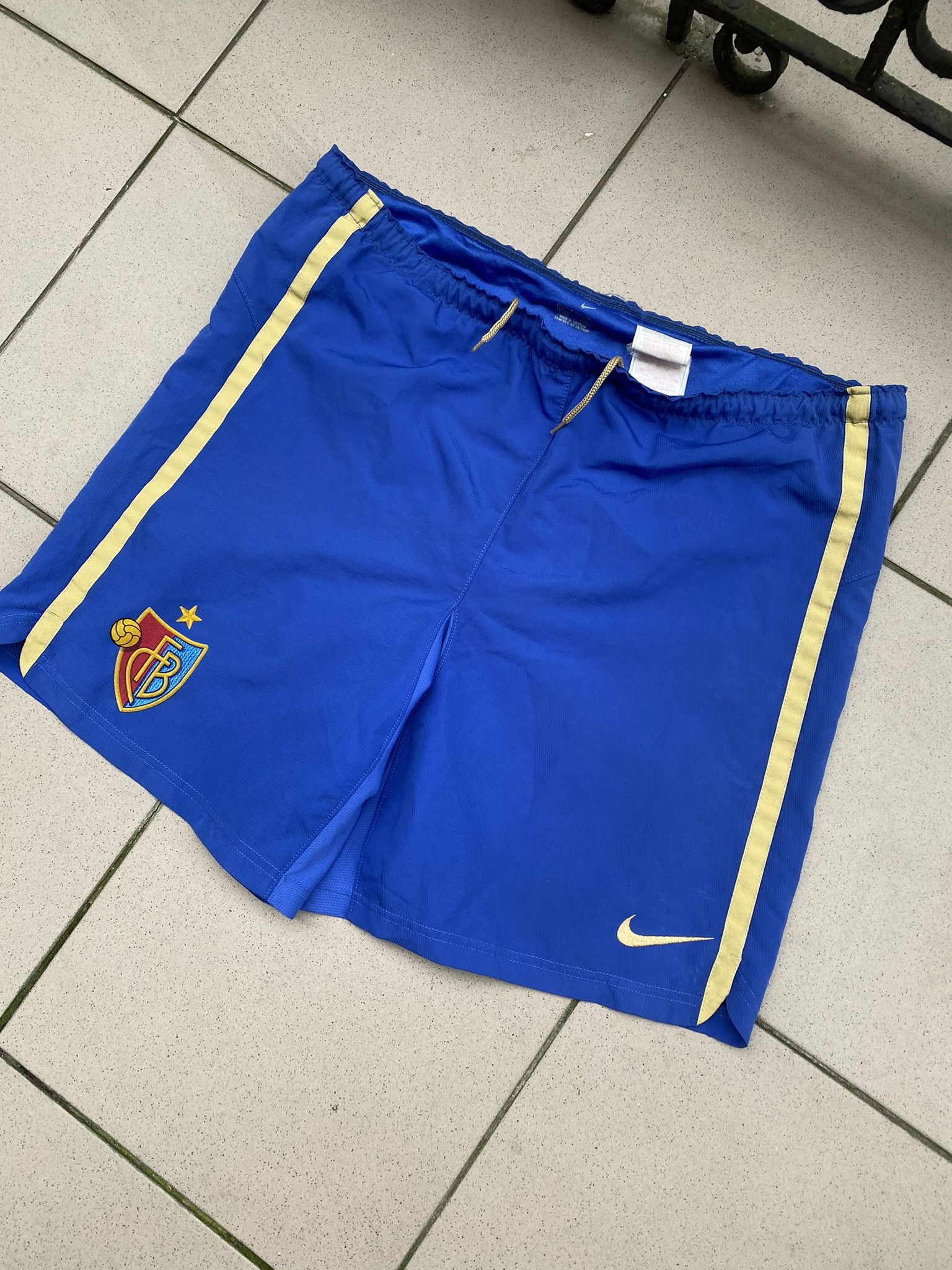 Nike × Vintage Vintage Nike FC Basel Soccer Shorts Football Size US 30 / EU 46 - 1 Thumbnail