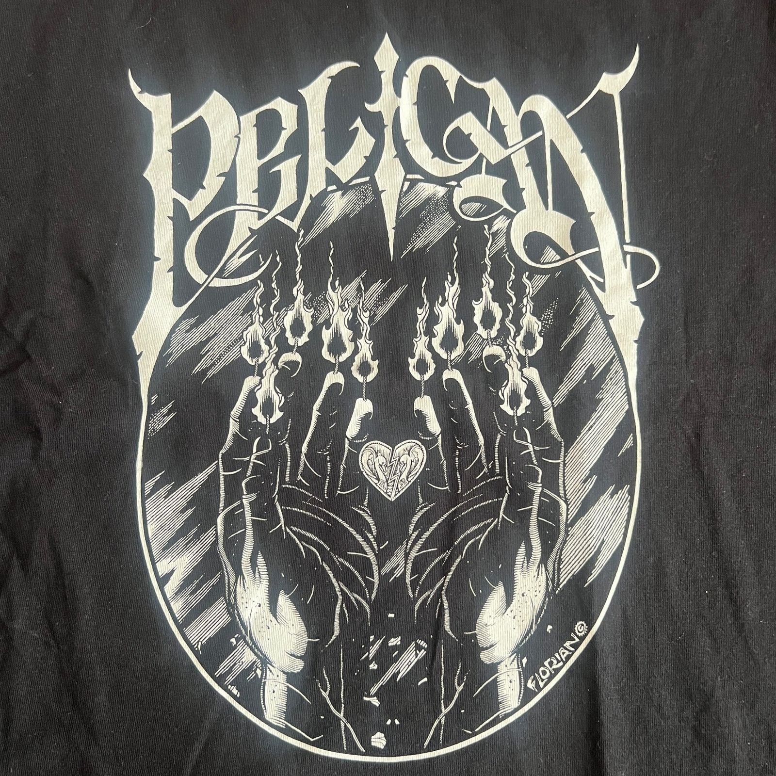 Band Tees Pelican Band Hand Candles Florian Artwork T-Shirt Size L Size US L / EU 52-54 / 3 - 2 Thumbnail