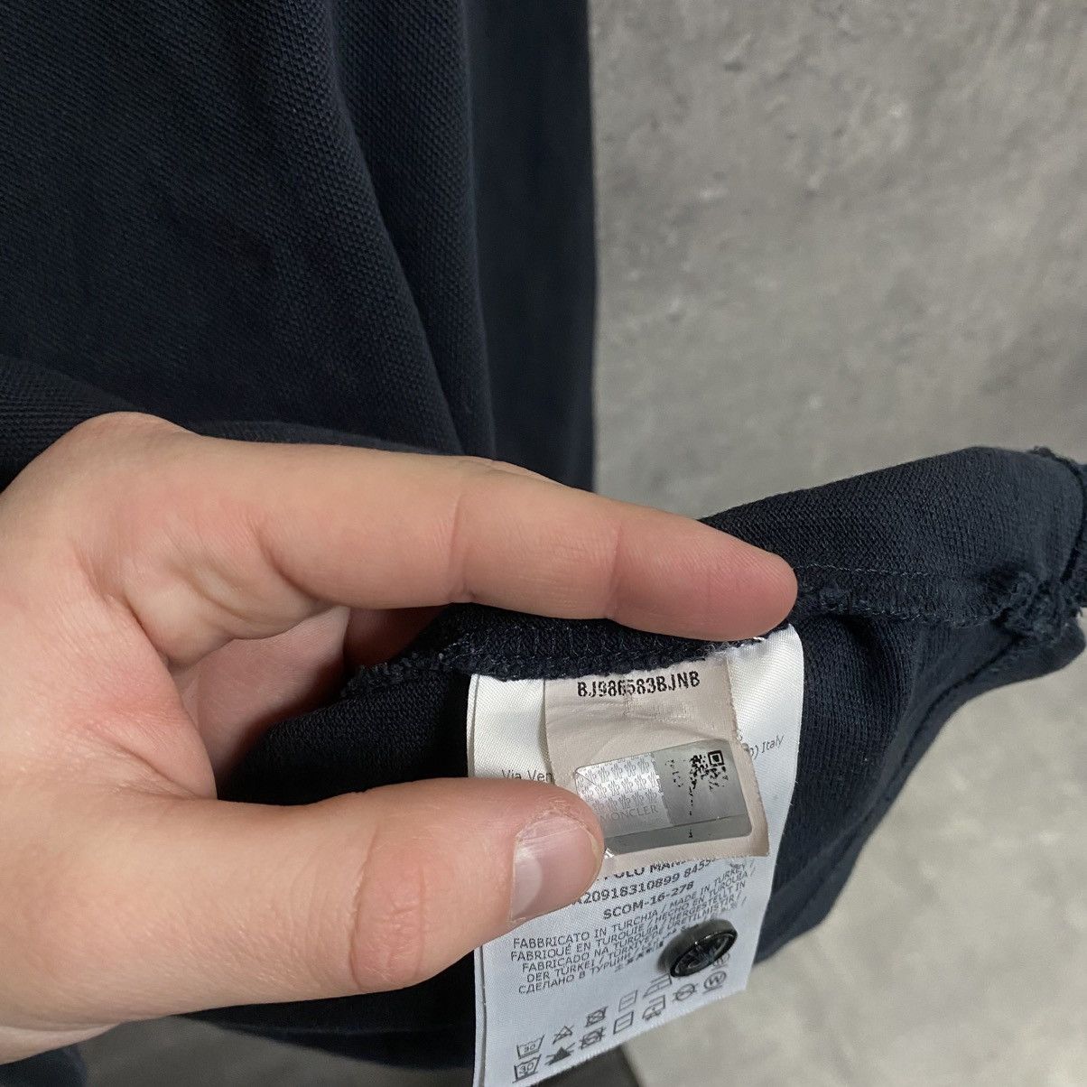 Moncler Moncler Polo Long Sleeve Size US L / EU 52-54 / 3 - 10 Thumbnail