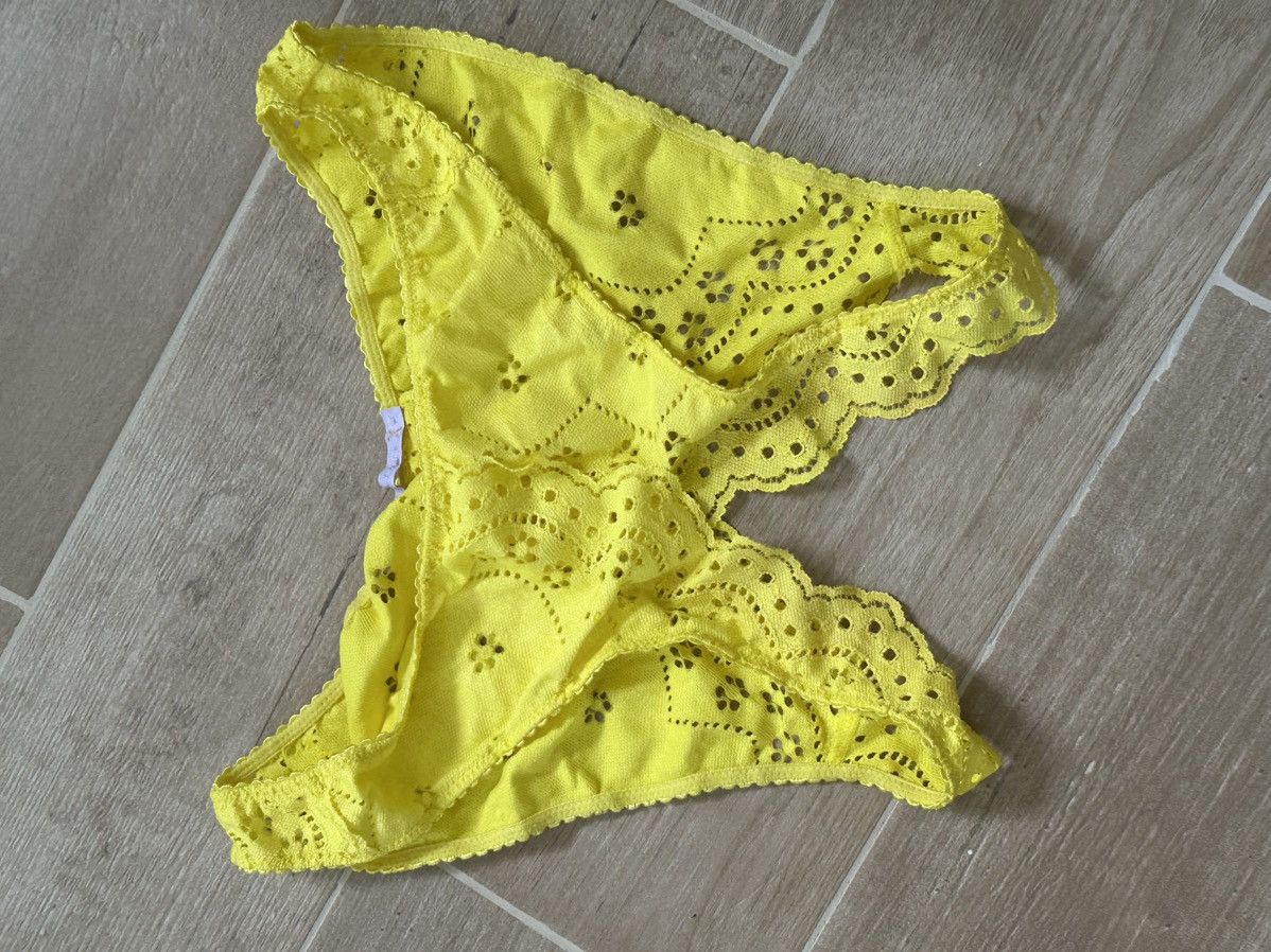 Fenty Savage x Fenty lace open bottoms Size ONE SIZE - 1 Thumbnail
