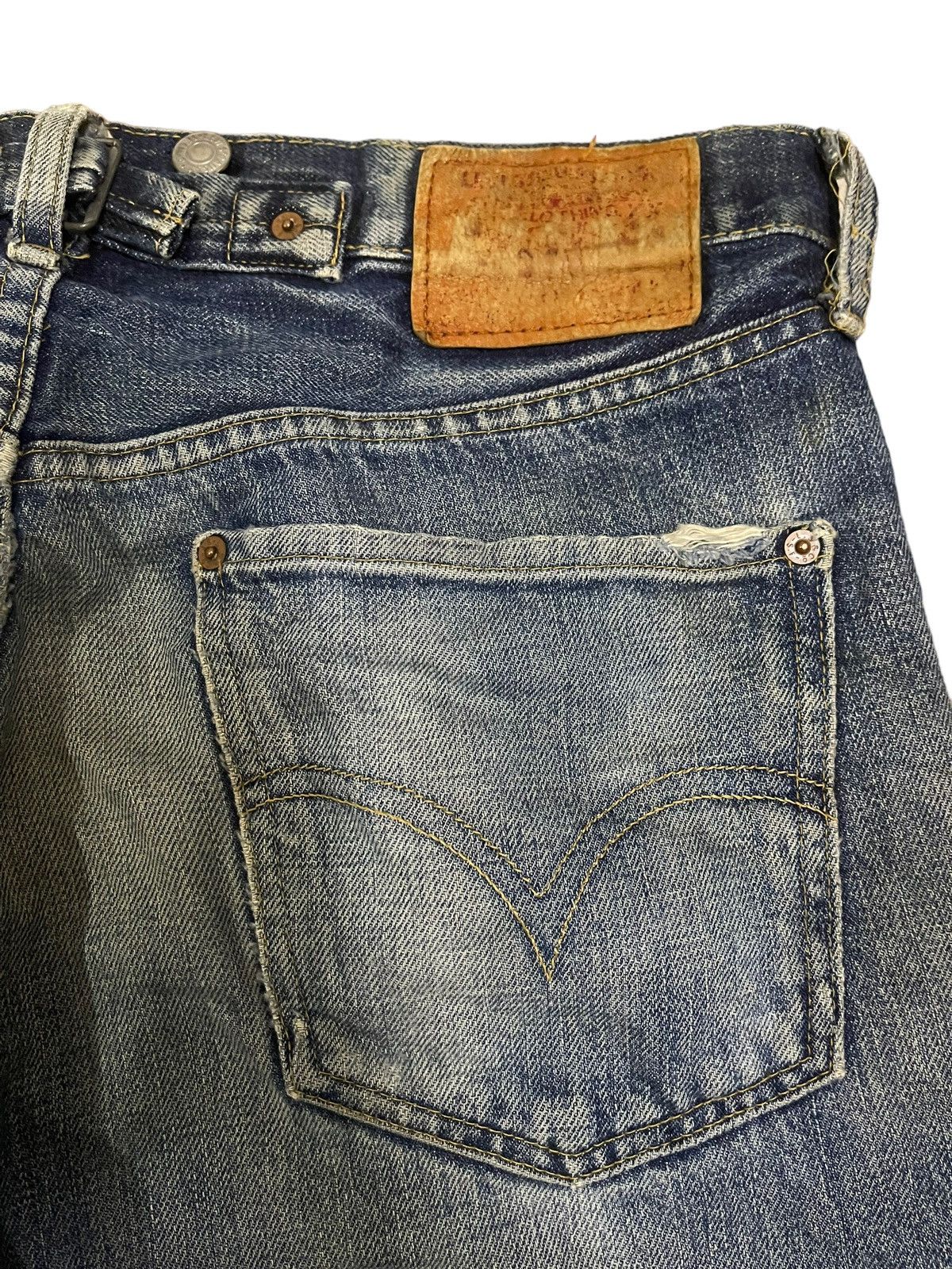 Levi's Vintage 80s Levis Blue Wash Distressed Style Short Jeans Size US 33 - 5 Thumbnail