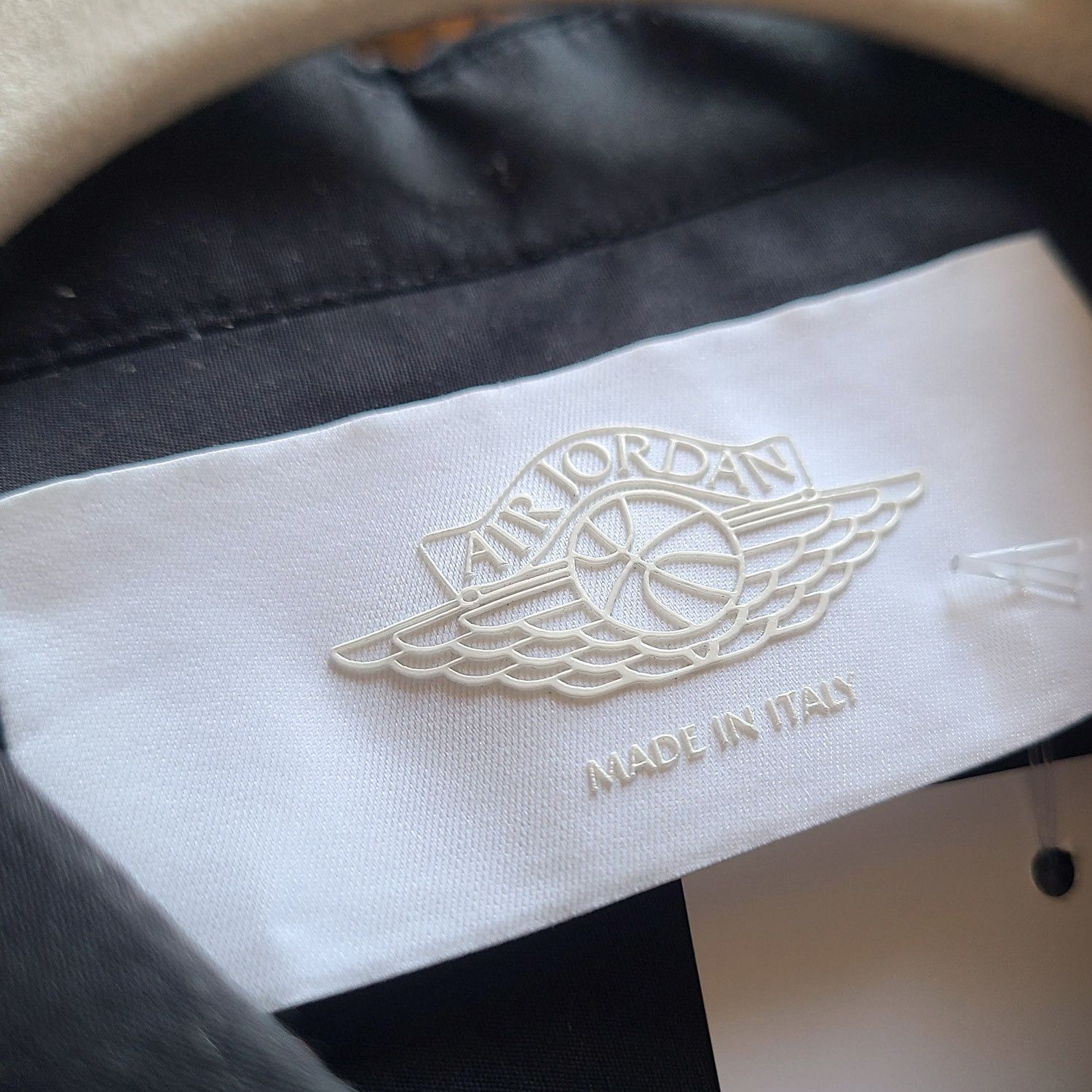 Jordan Brand × Nike Jordan Nike Air Long Sleeve Snap Button Shirt Jacket $590 Size US M / EU 48-50 / 2 - 4 Thumbnail