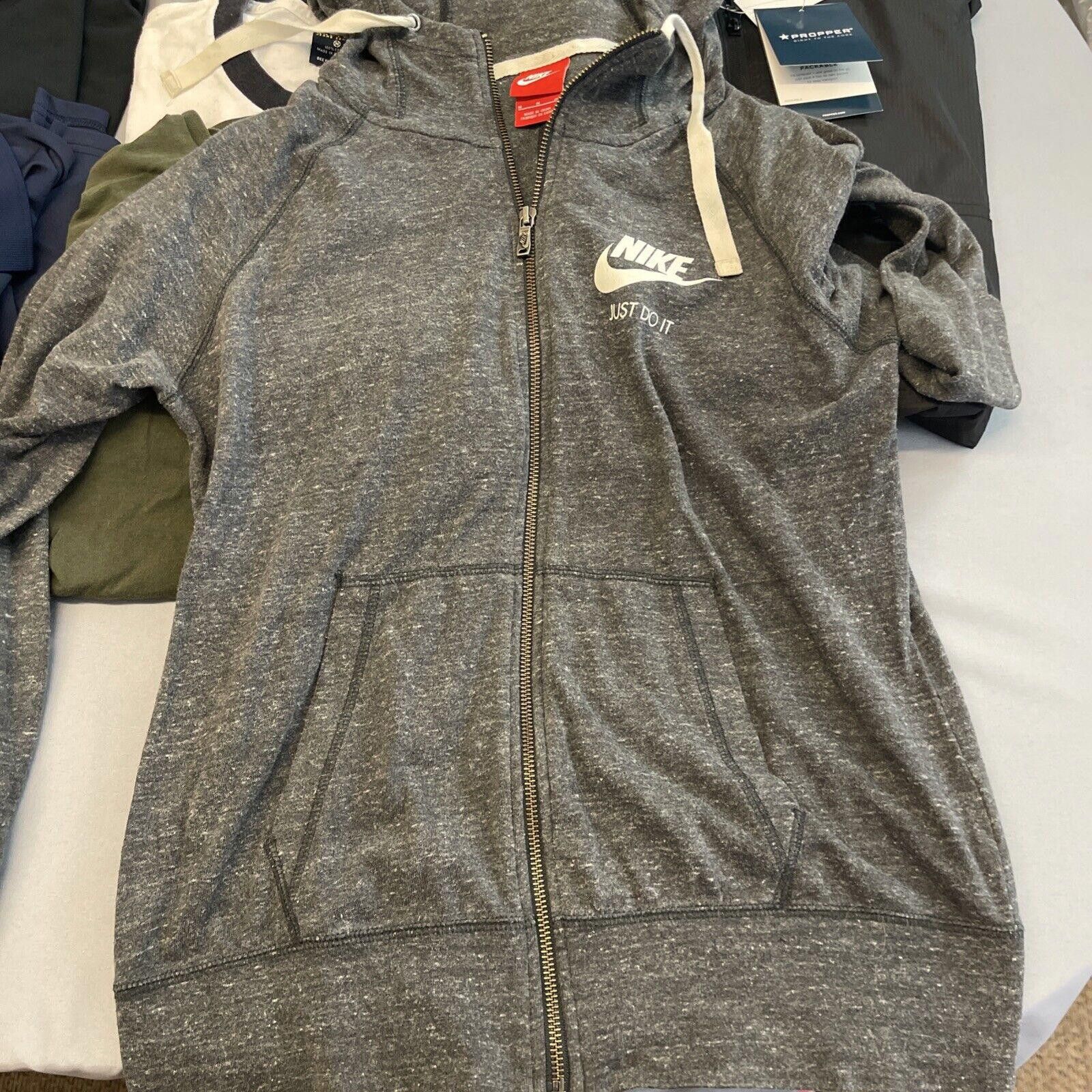 Under Armour LOT OF 7 Size M Men’s Shirts /jacket/ Hoodie Size US M / EU 48-50 / 2 - 5 Thumbnail