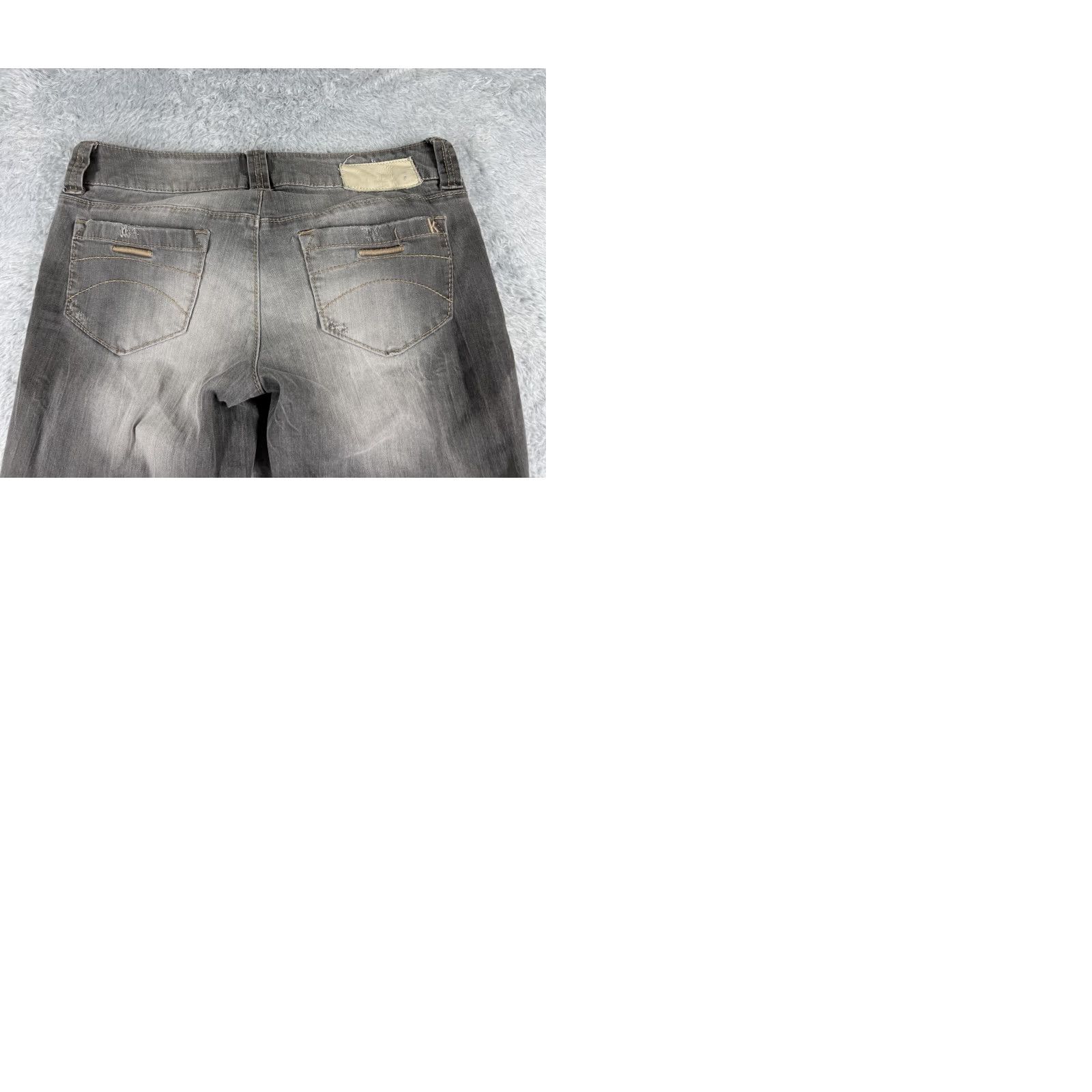 Vintage Kitson Jeans Womens 28 Gray Denim Flared Distressed 5-Pocket Regular Inseam 32 29x32 Vintage Favorite American Jeans Mens? Wait. End. Size 28" / US 6 / IT 42 - 10 Thumbnail