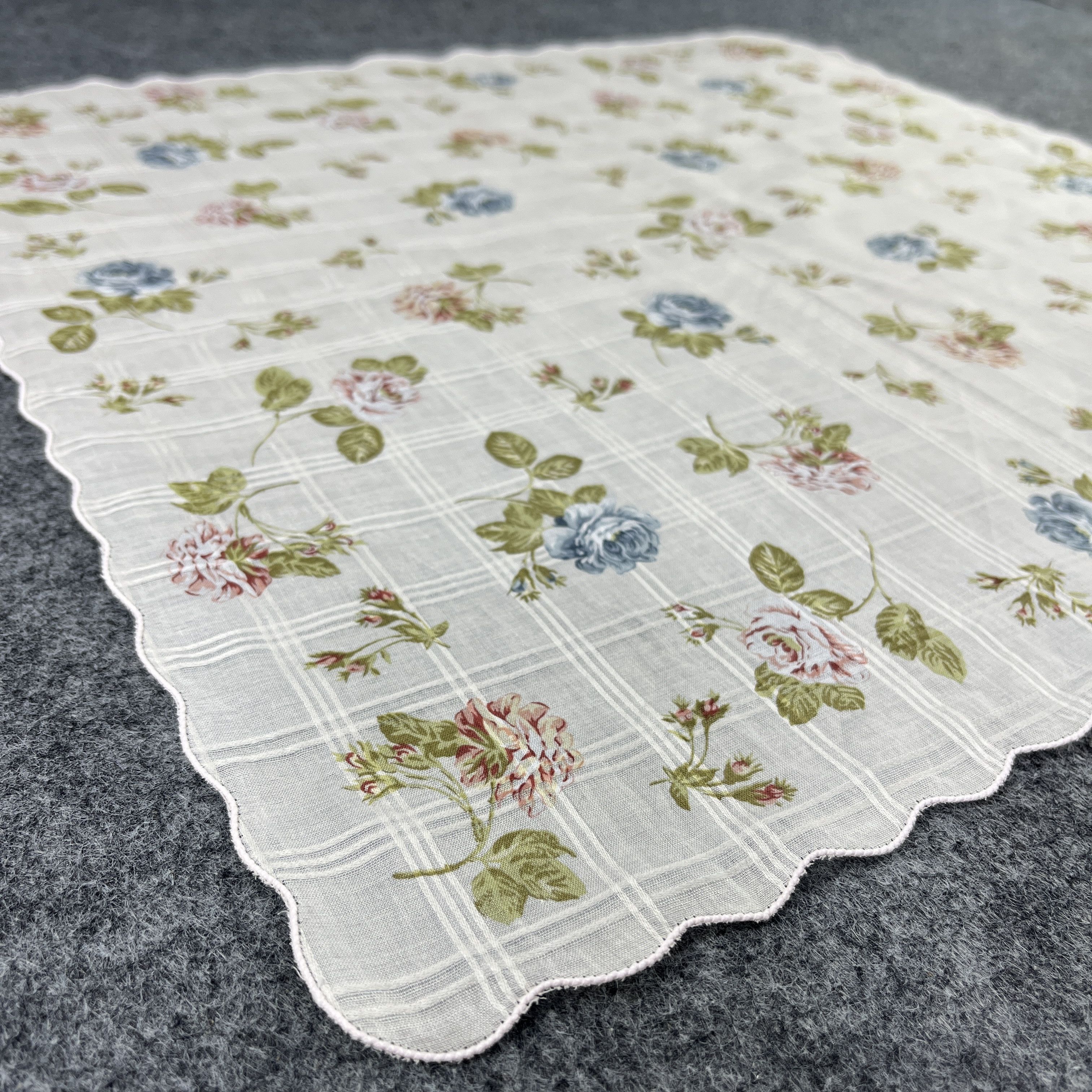 Laura Ashley Laura Ashley Handkerchief / Bandana / Neckerchief B106 Size ONE SIZE - 7 Thumbnail