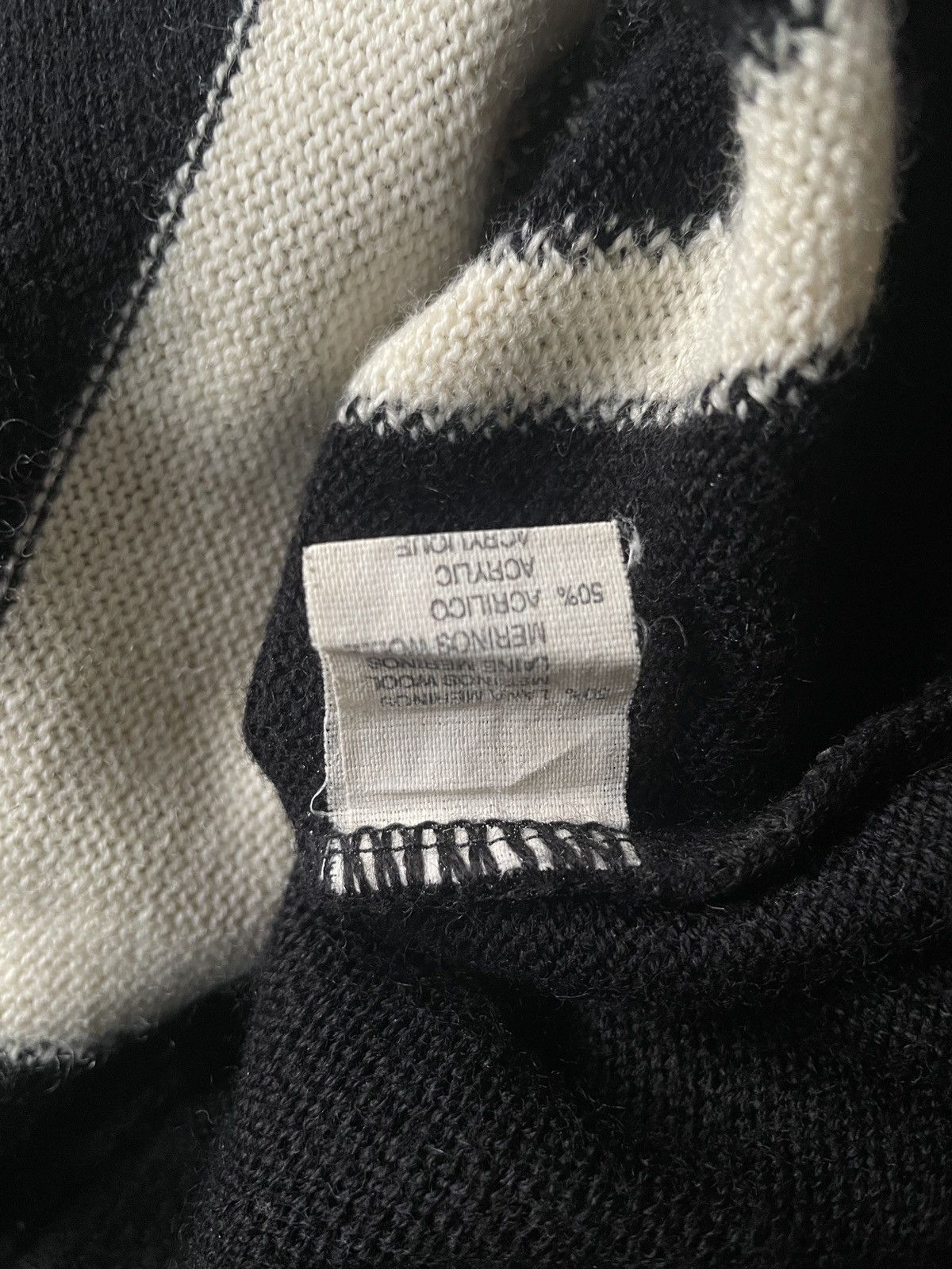 Miu Miu Very Rare Vintage Brand MIU MIU Made In Italy Knitwear 2000s Size US S / EU 44-46 / 1 - 7 Thumbnail