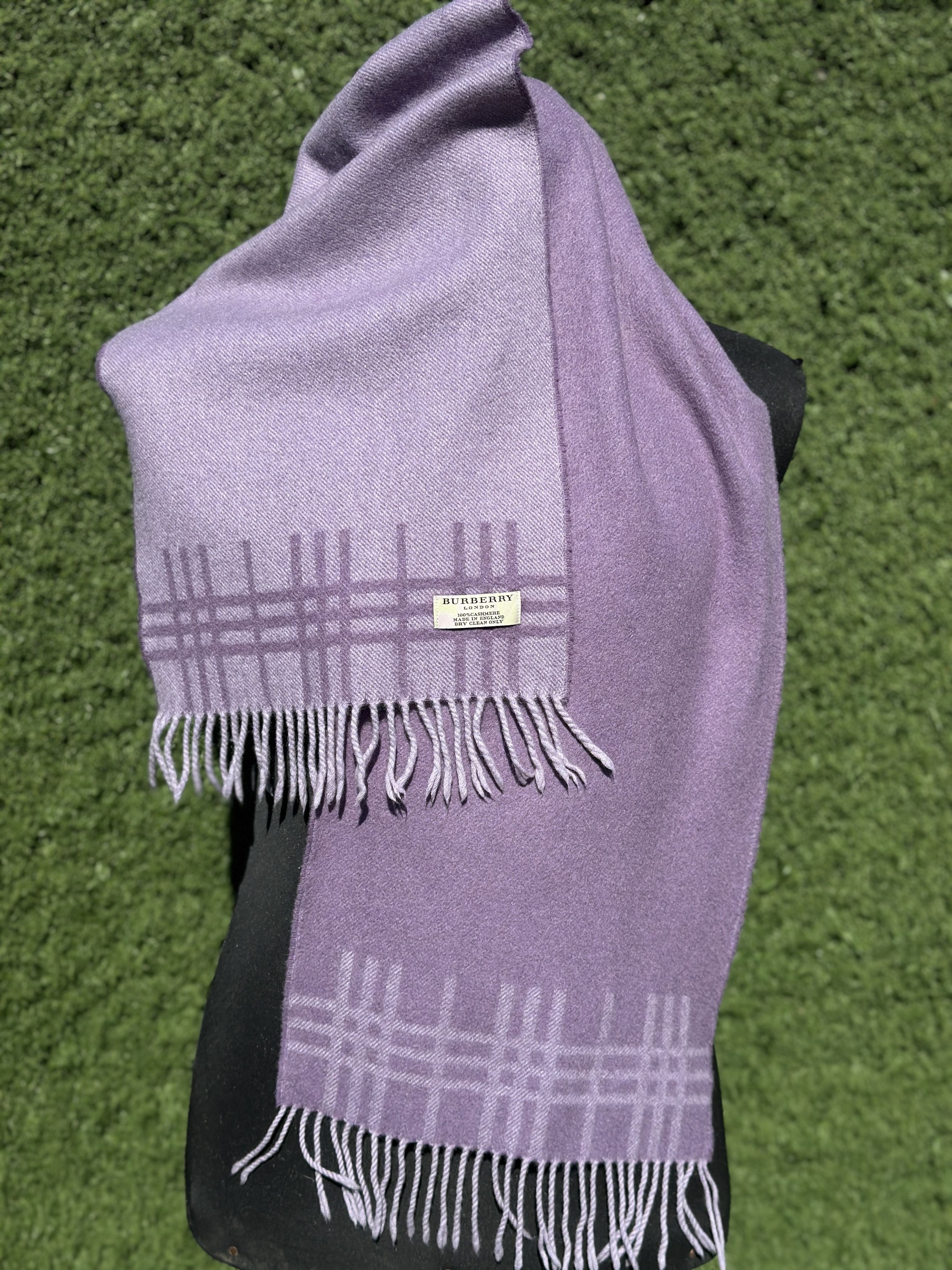 Burberry Burberry London 100% Cashmere Scarf Lilac England 130x30 Cm Size ONE SIZE - 8 Thumbnail