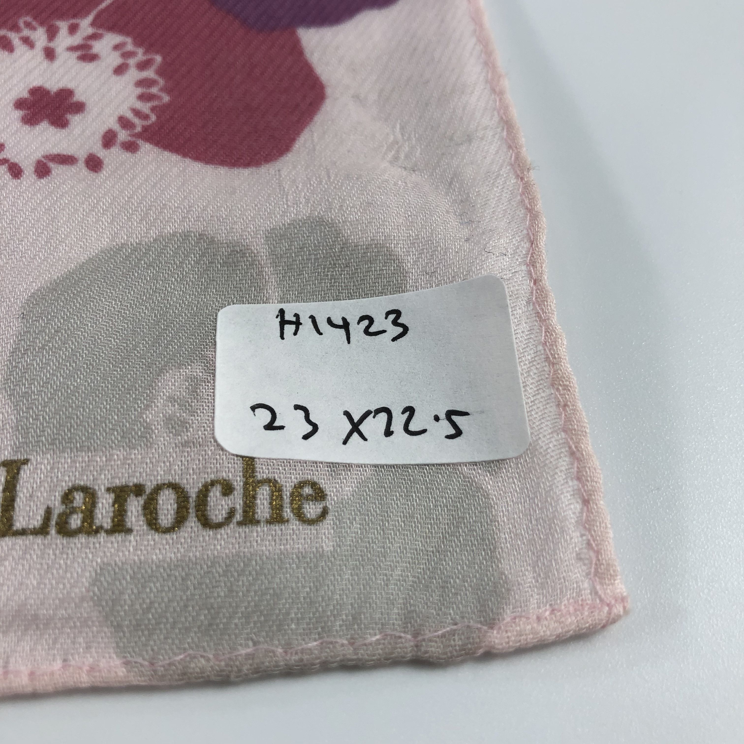 Guy Laroche Guy Laroche Handkerchief Neckerchief Bandana H1423 Size ONE SIZE - 5 Thumbnail
