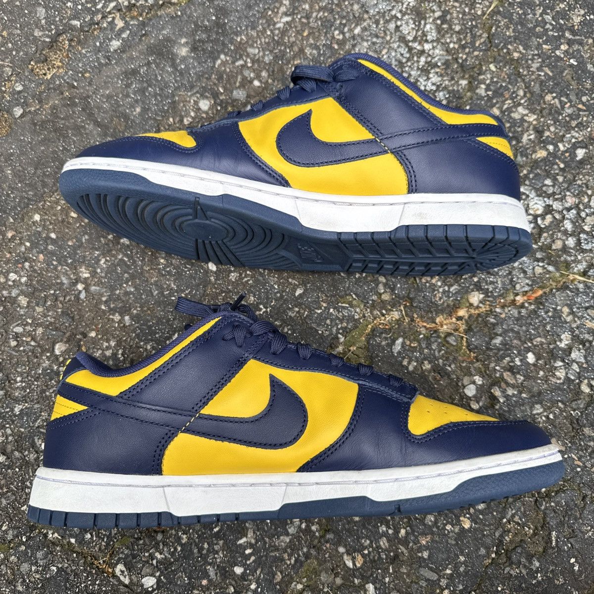 Nike Nike Dunk Low Michigan Size US 10.5 / EU 43-44 - 2 Thumbnail