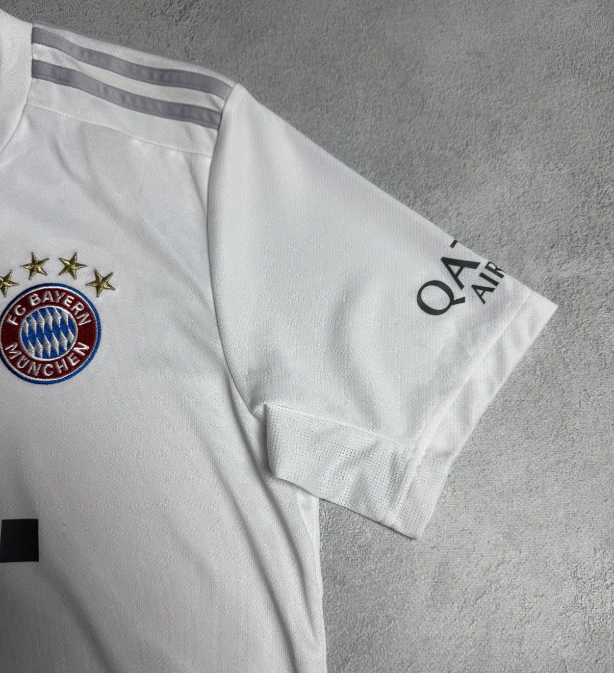 Adidas Bayern Munchen 2019 2020 Away Shirt Soccer Jersey Adidas Size US M / EU 48-50 / 2 - 6 Thumbnail