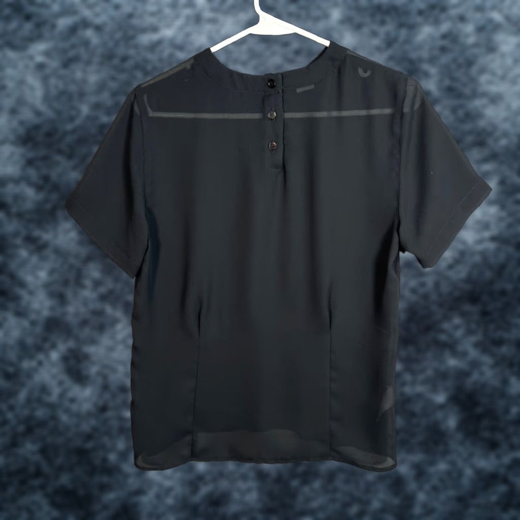 Jones New York Jones New York Blouse Womens 2P Petite Short Sleeve Sheer Black Round Neck Shirt Clothing Ladies 2P Black 90s-style not applicable? Size XS / US 0-2 / IT 36-38 - 1 Thumbnail