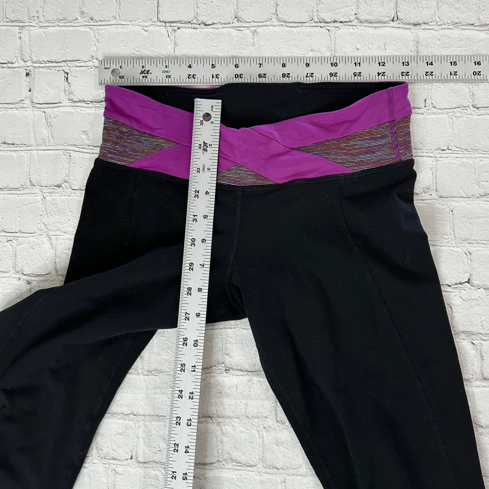 Lululemon Capri Lululemon leggings size 4 Size 27" / US 4 / IT 40 - 3 Thumbnail