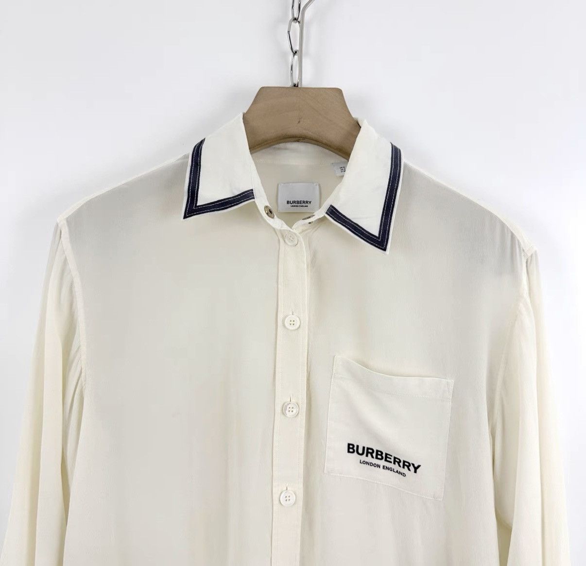 Burberry Burberry White Silk Pocket Letter Shirt K12 Size XS / US 0-2 / IT 36-38 - 3 Thumbnail