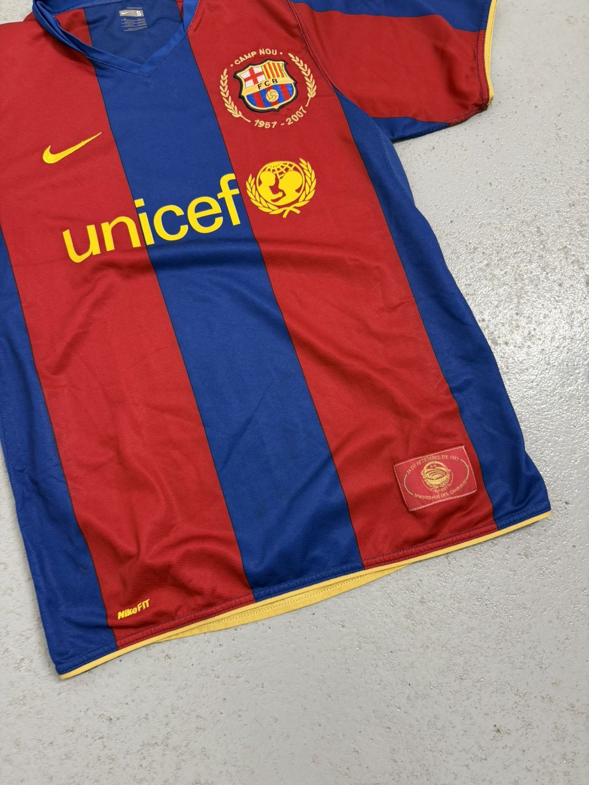 Nike Fc Barcelona 2007 2008 Home Nike Camp Nou Jersey Size US S / EU 44-46 / 1 - 2 Thumbnail