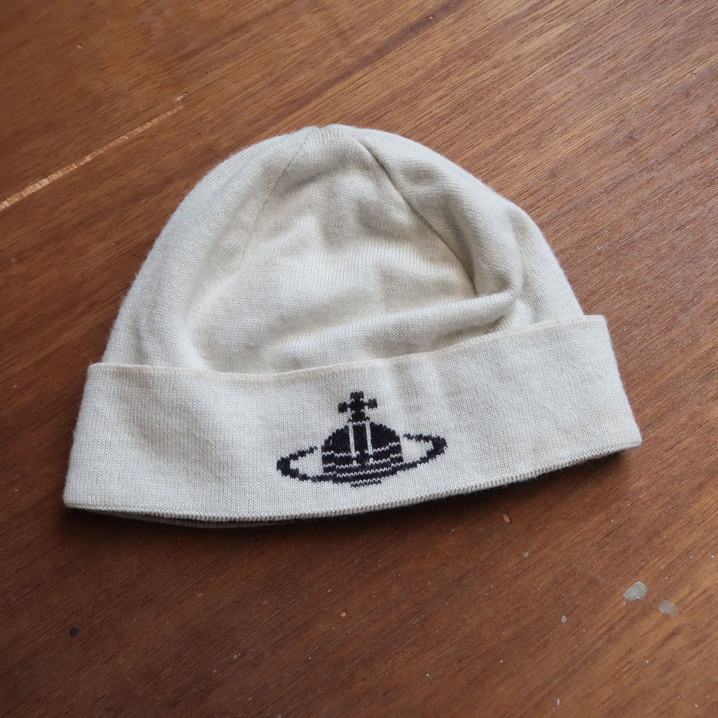 Vivienne Westwood 🔥 Rare Vintage Vivienne Westwood Beanie Hats Logo ...