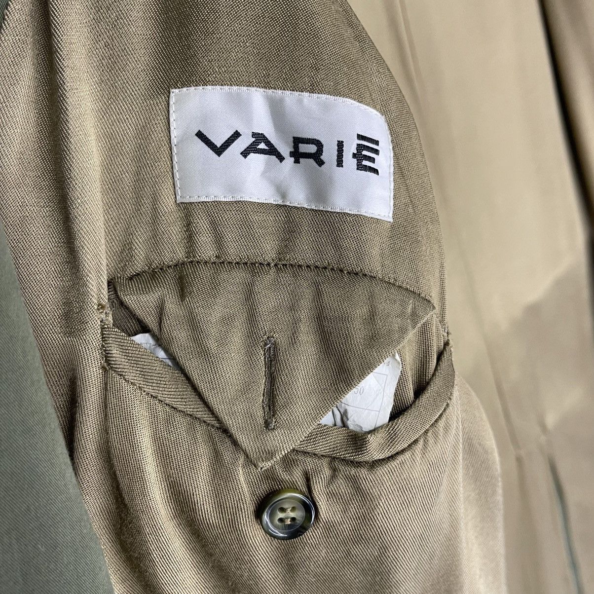 Vintage Vintage Varie Trench Coat Green Made In Italy Size US XL / EU 56 / 4 - 8 Thumbnail