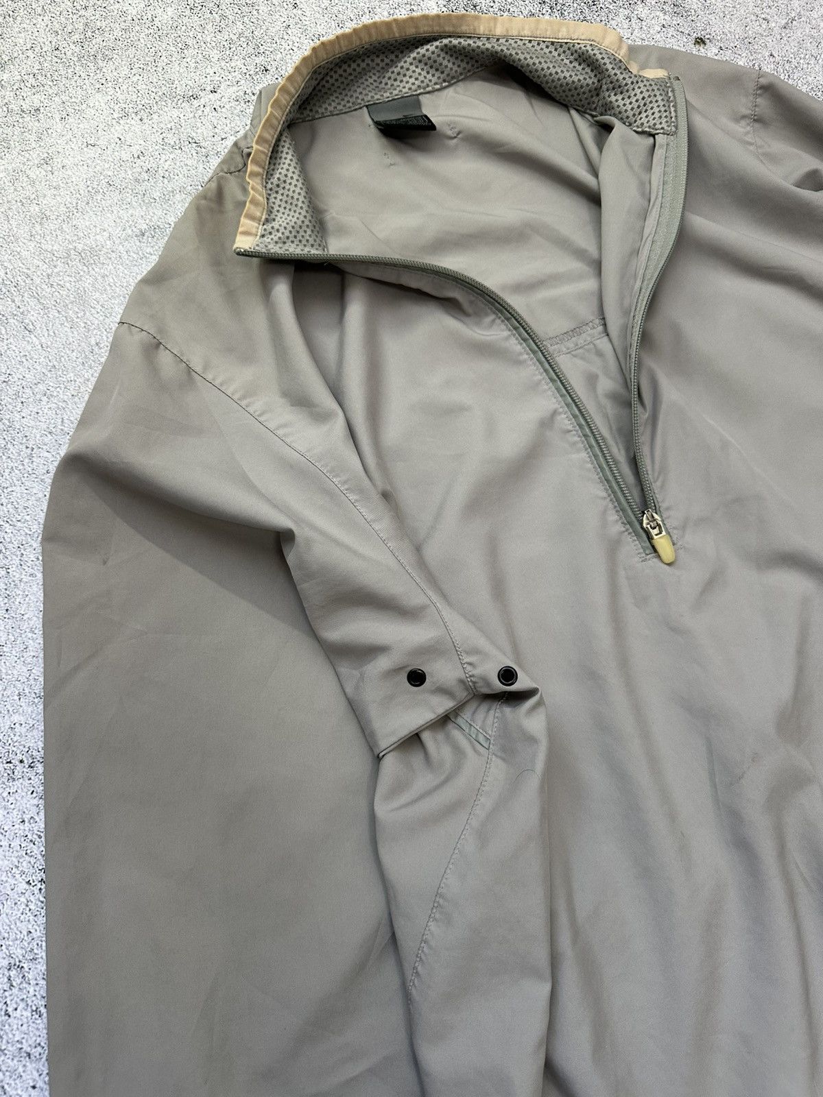 Nike Vintage Nike Light Half-Zip Rain Jacket Grey Y2K Fitl Size US L / EU 52-54 / 3 - 9 Thumbnail
