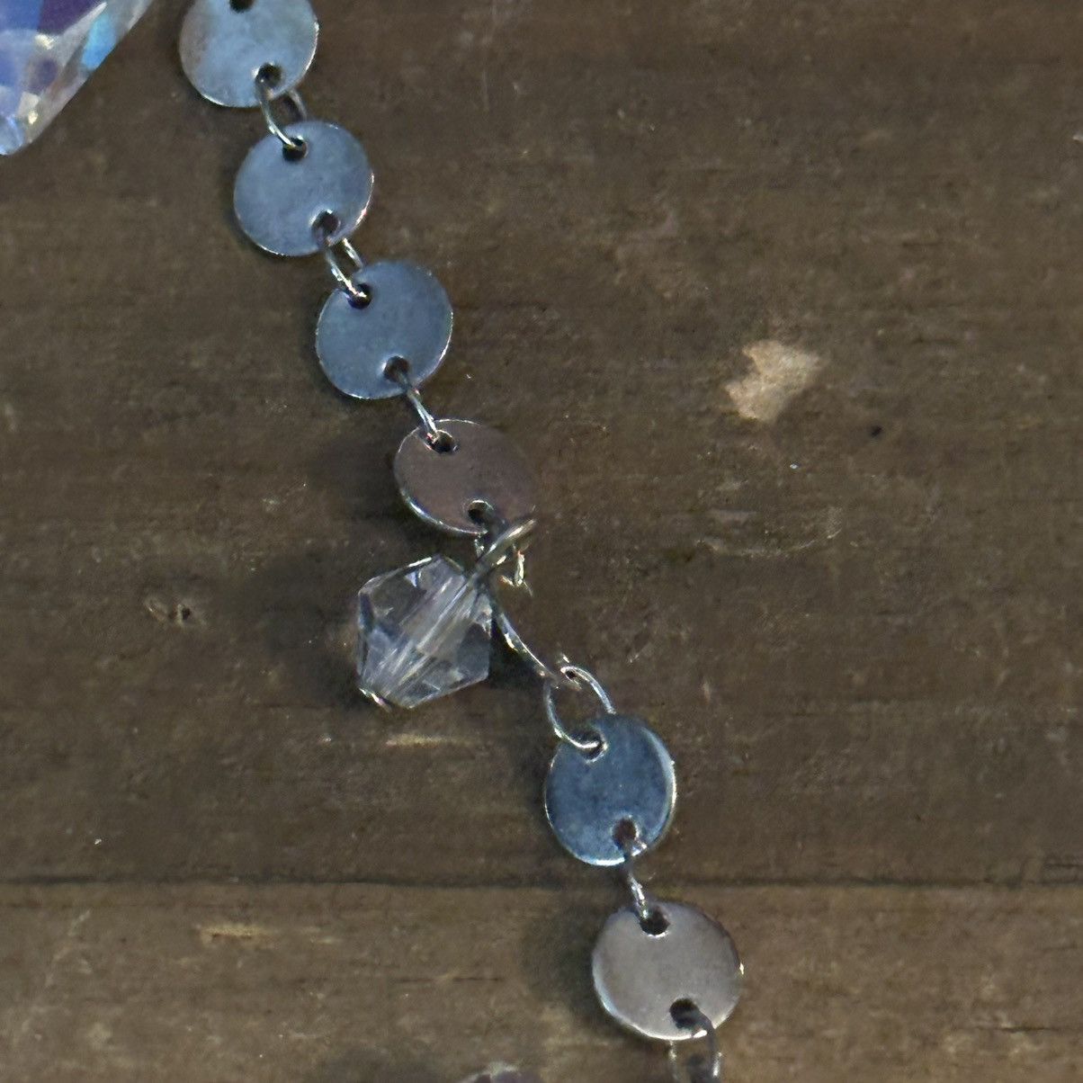 Other Silver tone disc chain with Aurora Borealis charms necklace Size ONE SIZE - 4 Thumbnail