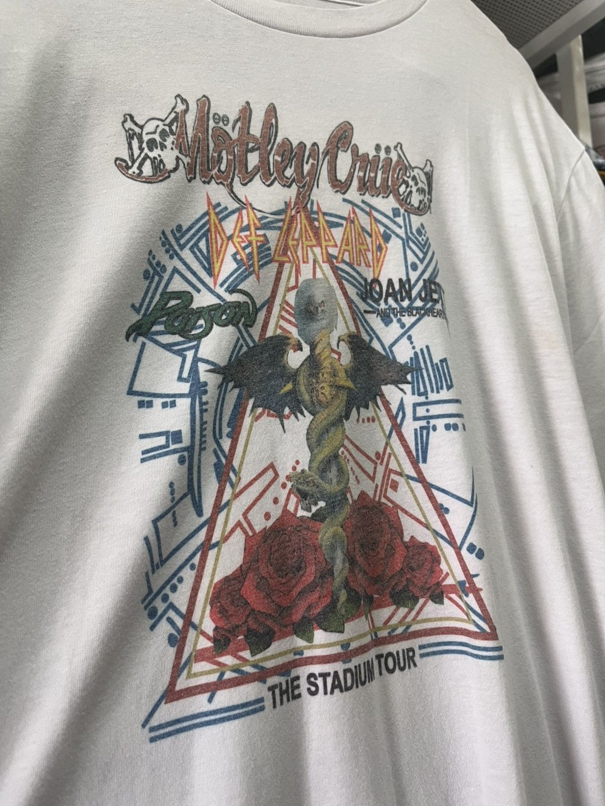 Band Tees Motley Crue Def Leppard Poison Joan Jett 2022 Tour Size US XXL / EU 58 / 5 - 2 Thumbnail