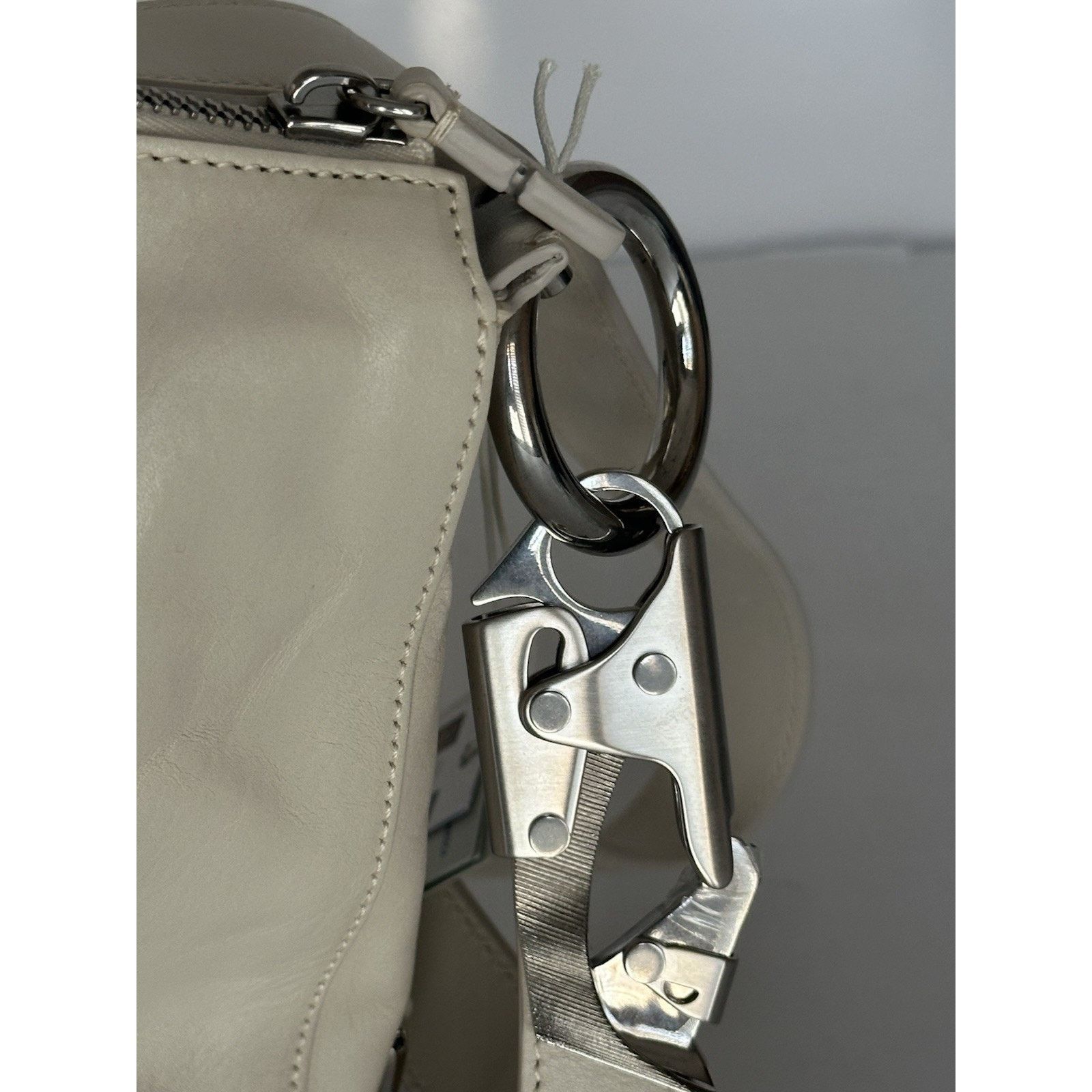 Burberry Burberry Small Knight Crinkled Leather Shoulder Bag 80816761 Size ONE SIZE - 5 Thumbnail