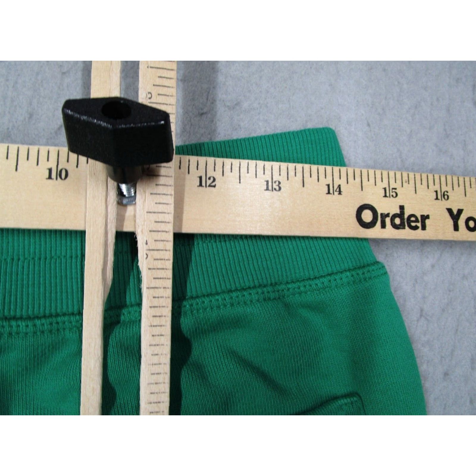 Cult Of Individuality Cult Of Individuality Mens Small Kelly Green Fleece Sweat Shorts 622AC-SH27D Size US 29 - 7 Thumbnail