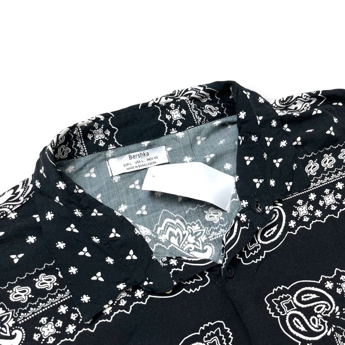 Bershka Bershka Bandana Paisley button shirt Size US L / EU 52-54 / 3 - 4 Thumbnail