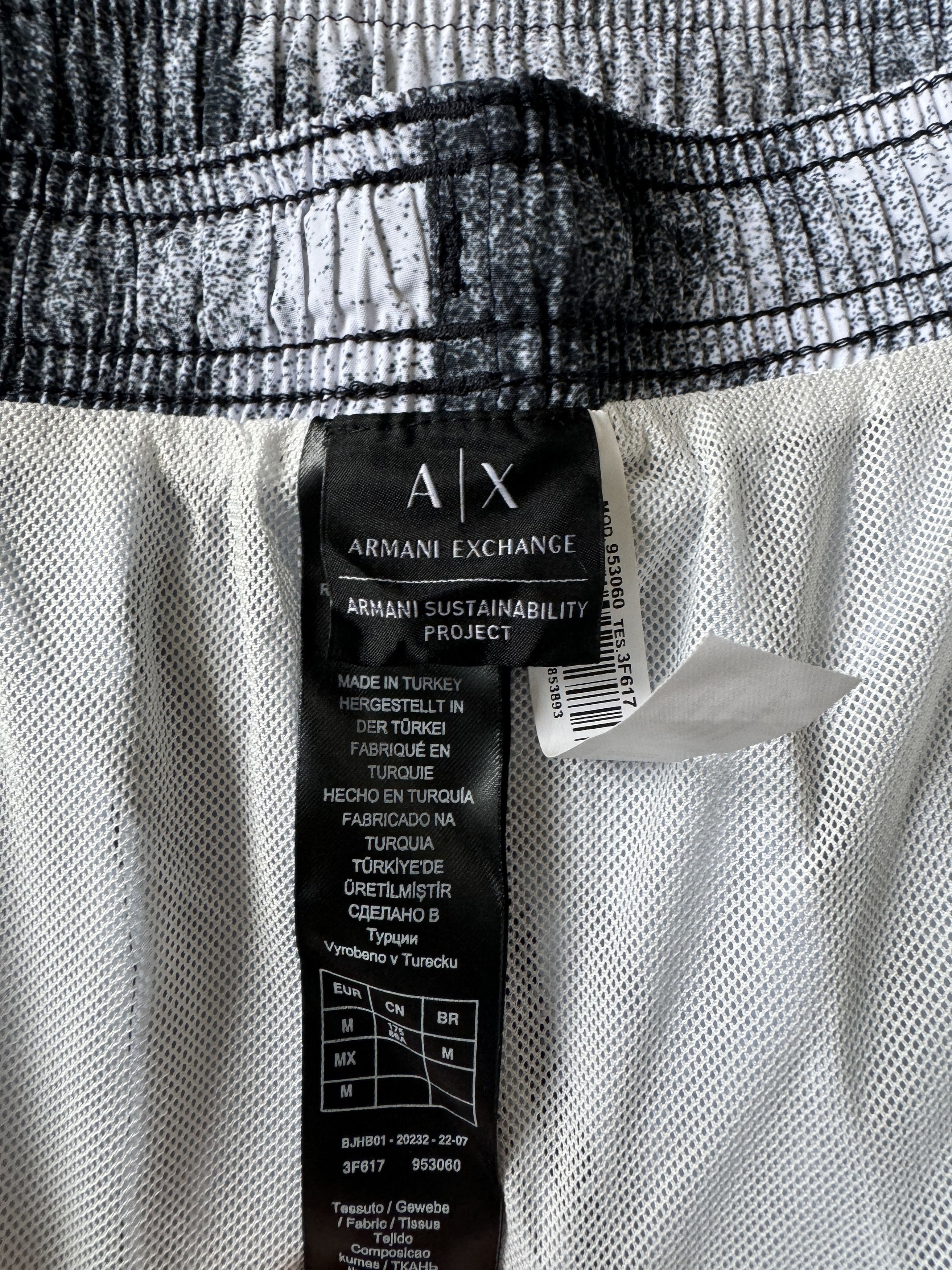 Armani Exchange ARMANI EXCHANGE Lightweight Swim Shorts Spray Print Size US 32 / EU 48 - 4 Thumbnail