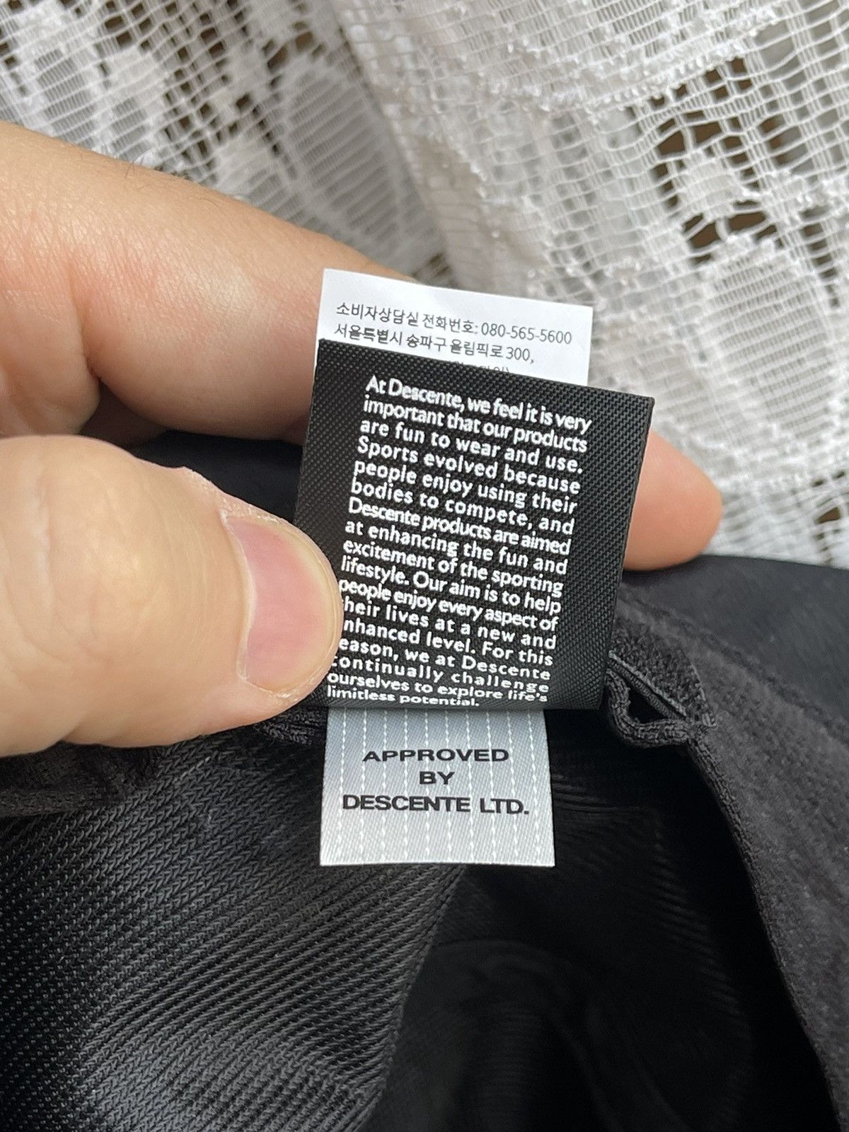 Descente × Japanese Brand Descente black bucket hat korea style kpop rare Size ONE SIZE - 15 Thumbnail