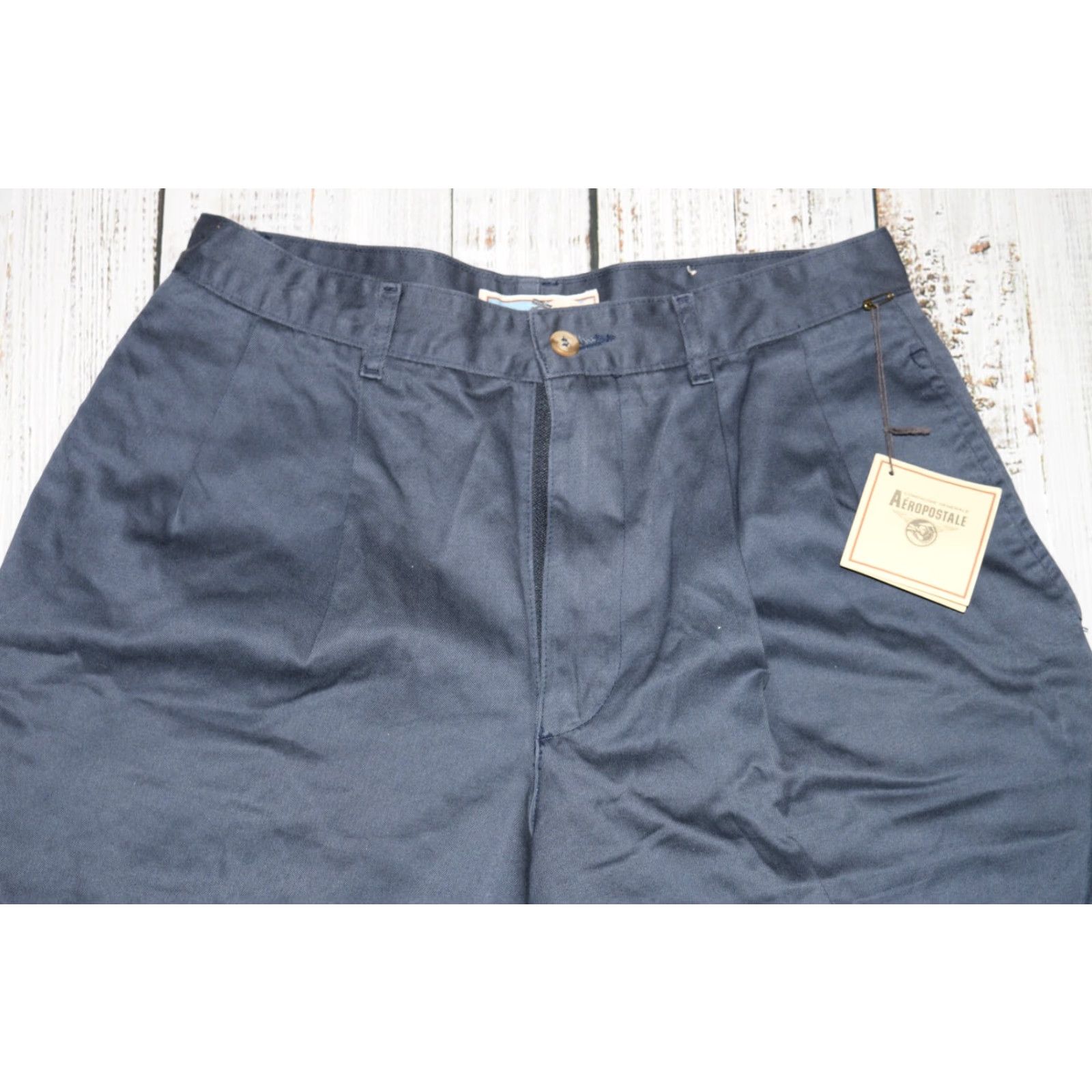 Vintage VINTAGE AÉROPOSTALE CHINO SHORTS BNWT CUFFED NAVY BLUE MENS SIZE 30 90s USA Size US 30 / EU 46 - 2 Thumbnail