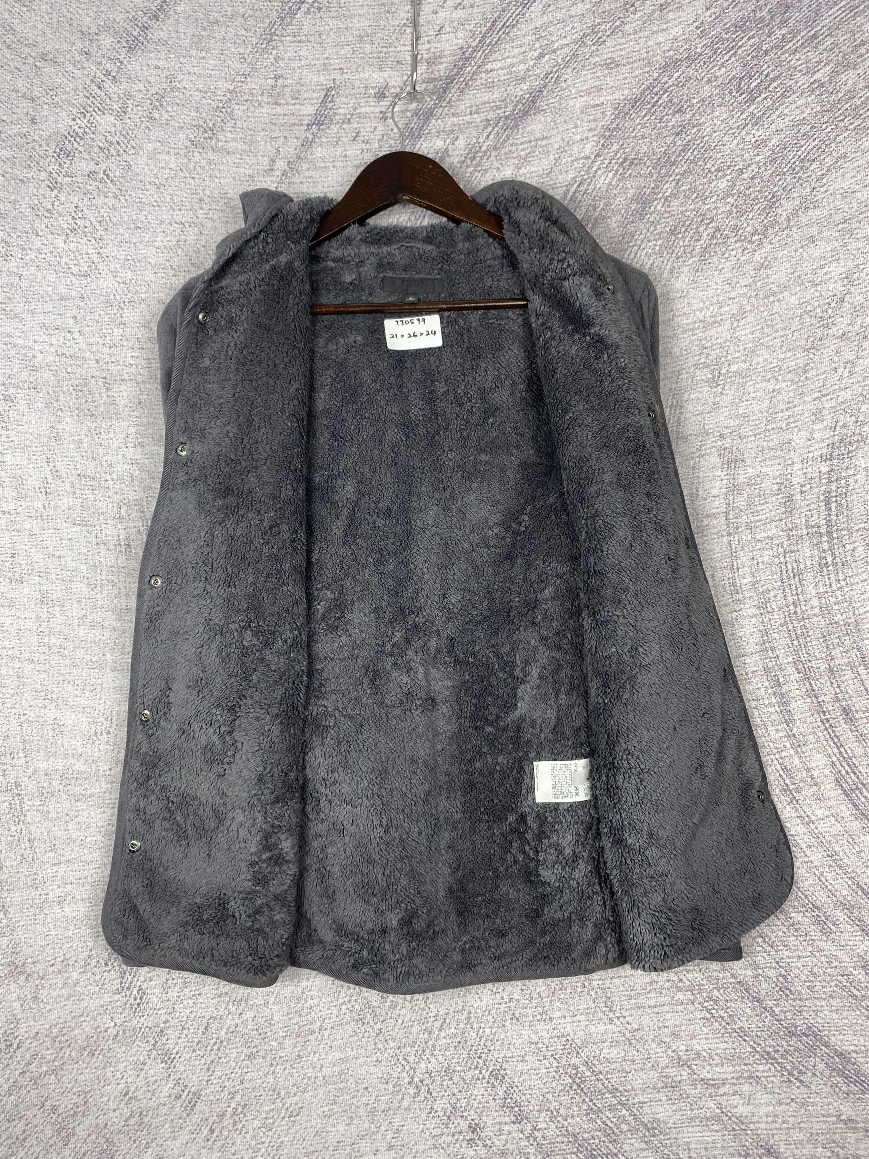 Uniqlo Vintage Uniqlo Hoodie Quilted Fleece Lining Button Up Jacket Size US XL / EU 56 / 4 - 6 Thumbnail