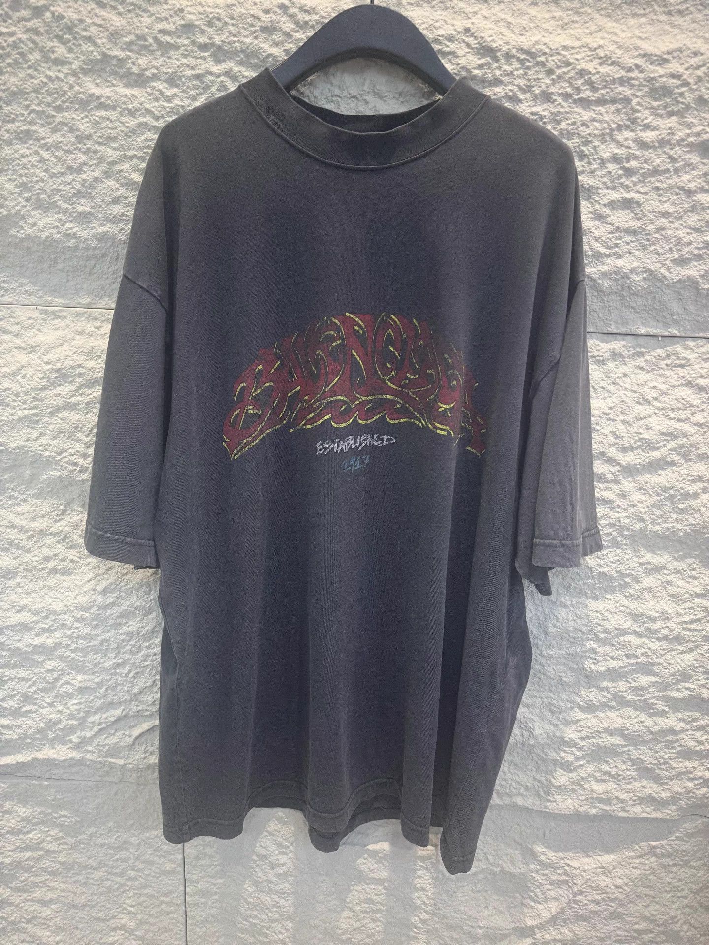 Balenciaga Balenciaga men's crewneck short-sleeve black tee L Size US L / EU 52-54 / 3 - 1 Thumbnail