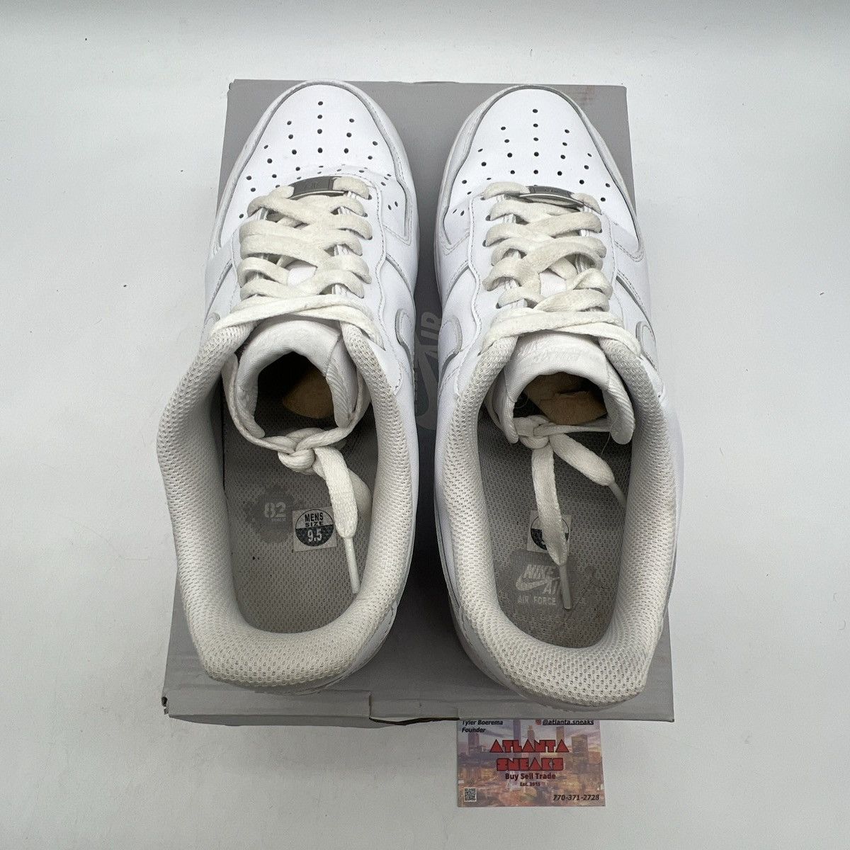 Nike Air Force 1 triple white Size US 9.5 / EU 42-43 - 7 Thumbnail