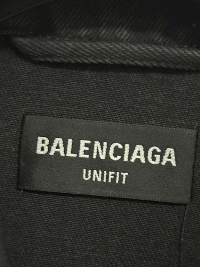 Balenciaga Balenciaga Solid Color Graffiti Single-Breasted Notch Lape Size US S / EU 44-46 / 1 - 5 Thumbnail