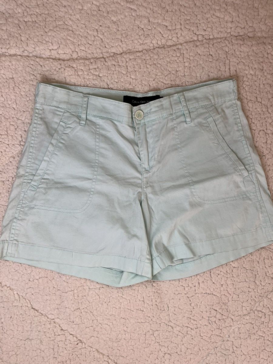 Calvin Klein × Vintage CK High-Waisted Shorts Size 27" / US 4 / IT 40 - 2 Thumbnail