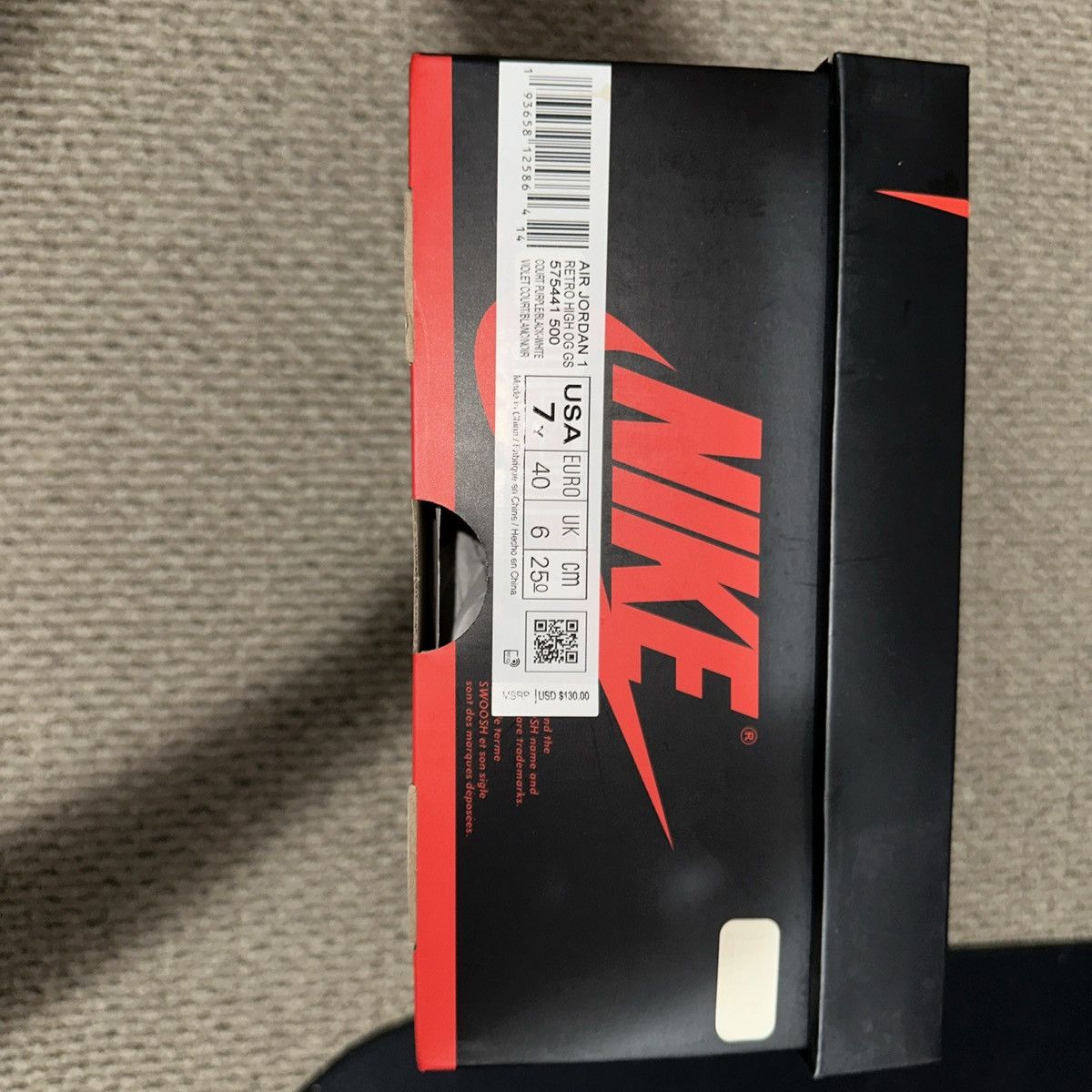 Jordan Brand × Nike Jordan 1 Retro High Court Purple White (GS) Size US 7 / EU 40 - 8 Thumbnail