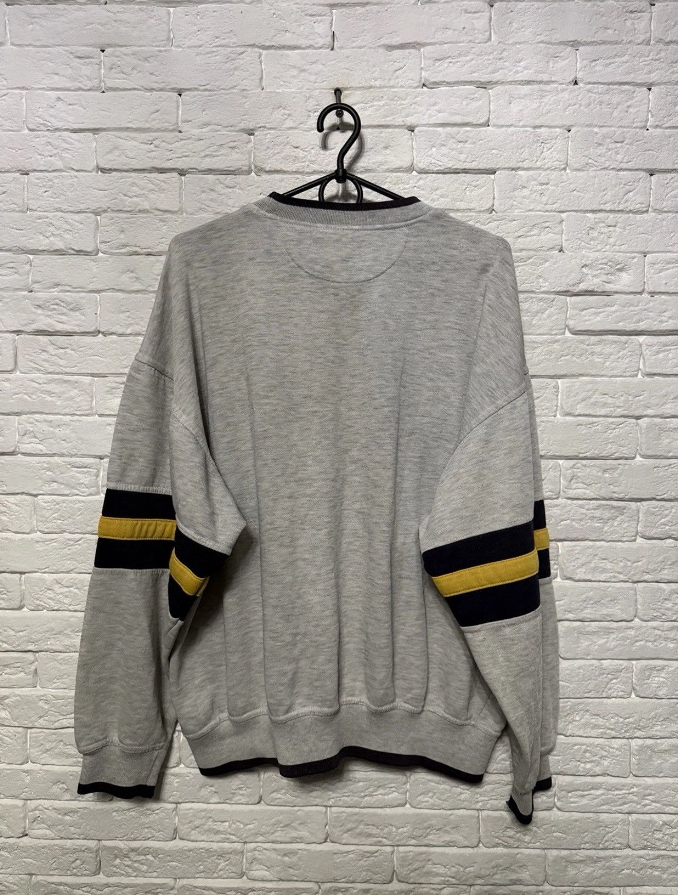 Reebok Vintage Reebok Sweatshirt Embroidered Huge Logo Oversize Cut Size US L / EU 52-54 / 3 - 5 Thumbnail