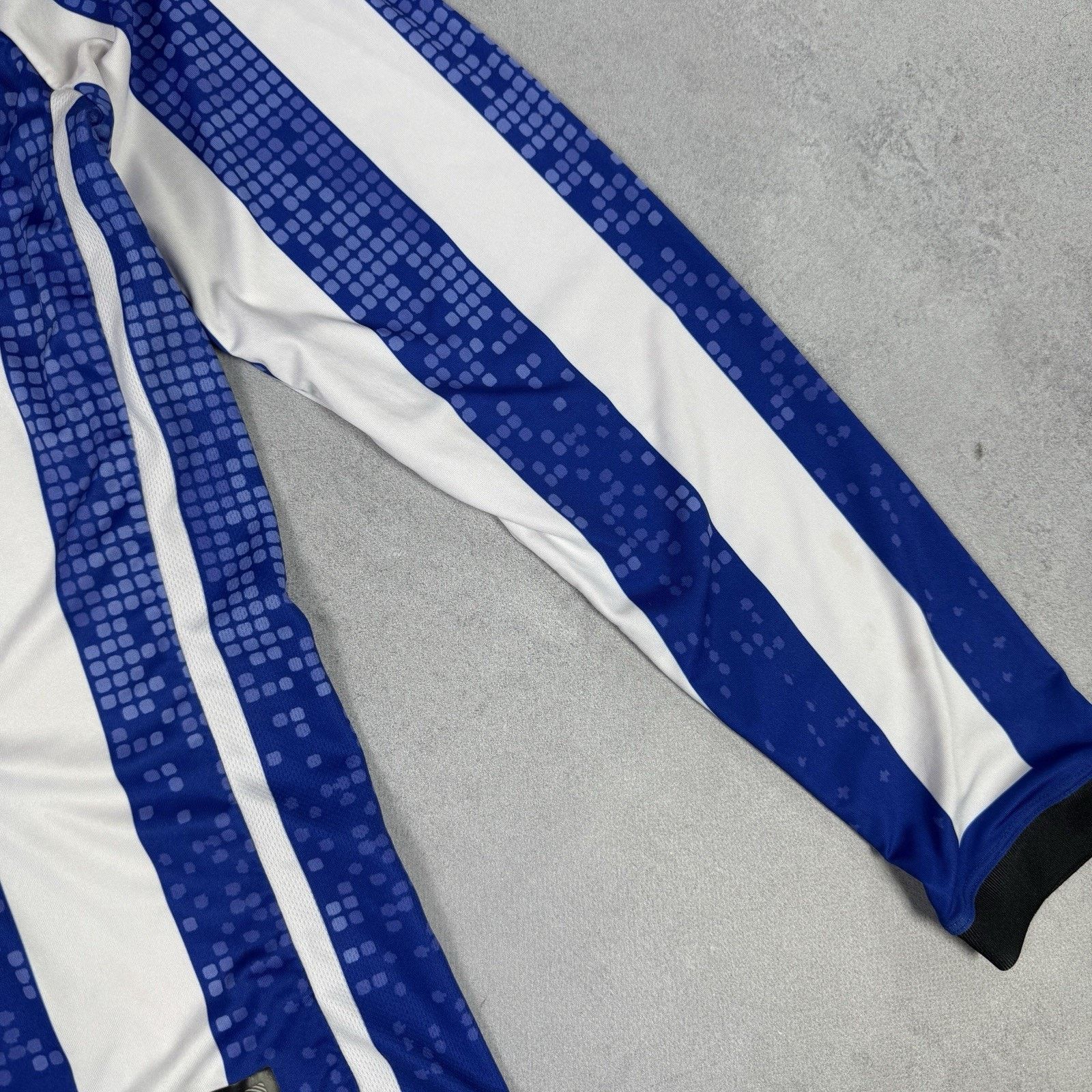 Vintage Sheffield Wednesday Home Football Shirt 2019/2020 Size US L / EU 52-54 / 3 - 7 Thumbnail