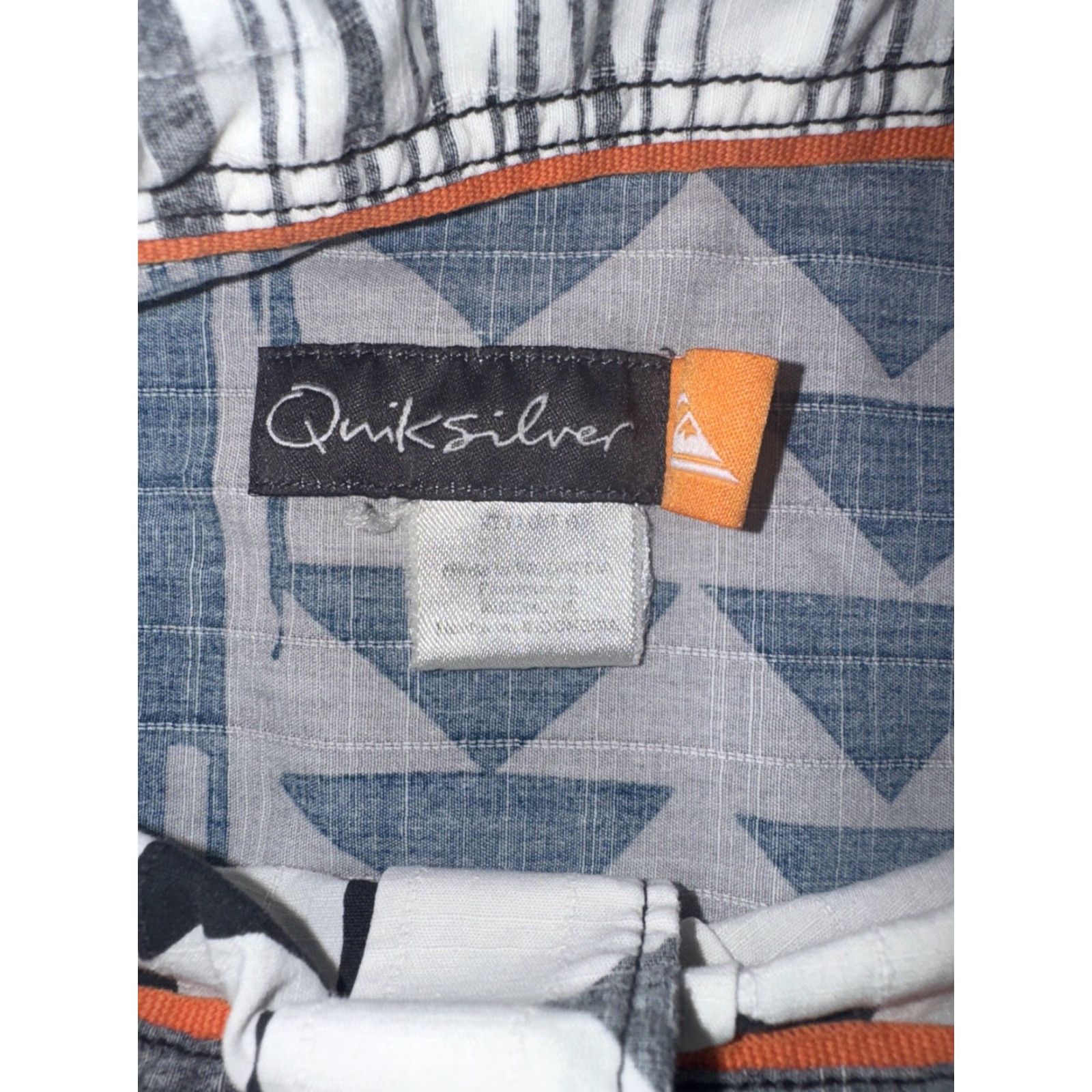 Quiksilver VINTAGE Quiksilver Waterman Hawaiian Aloha Shirt White Grey XL 22x25 Button Front Size US XL / EU 56 / 4 - 5 Thumbnail