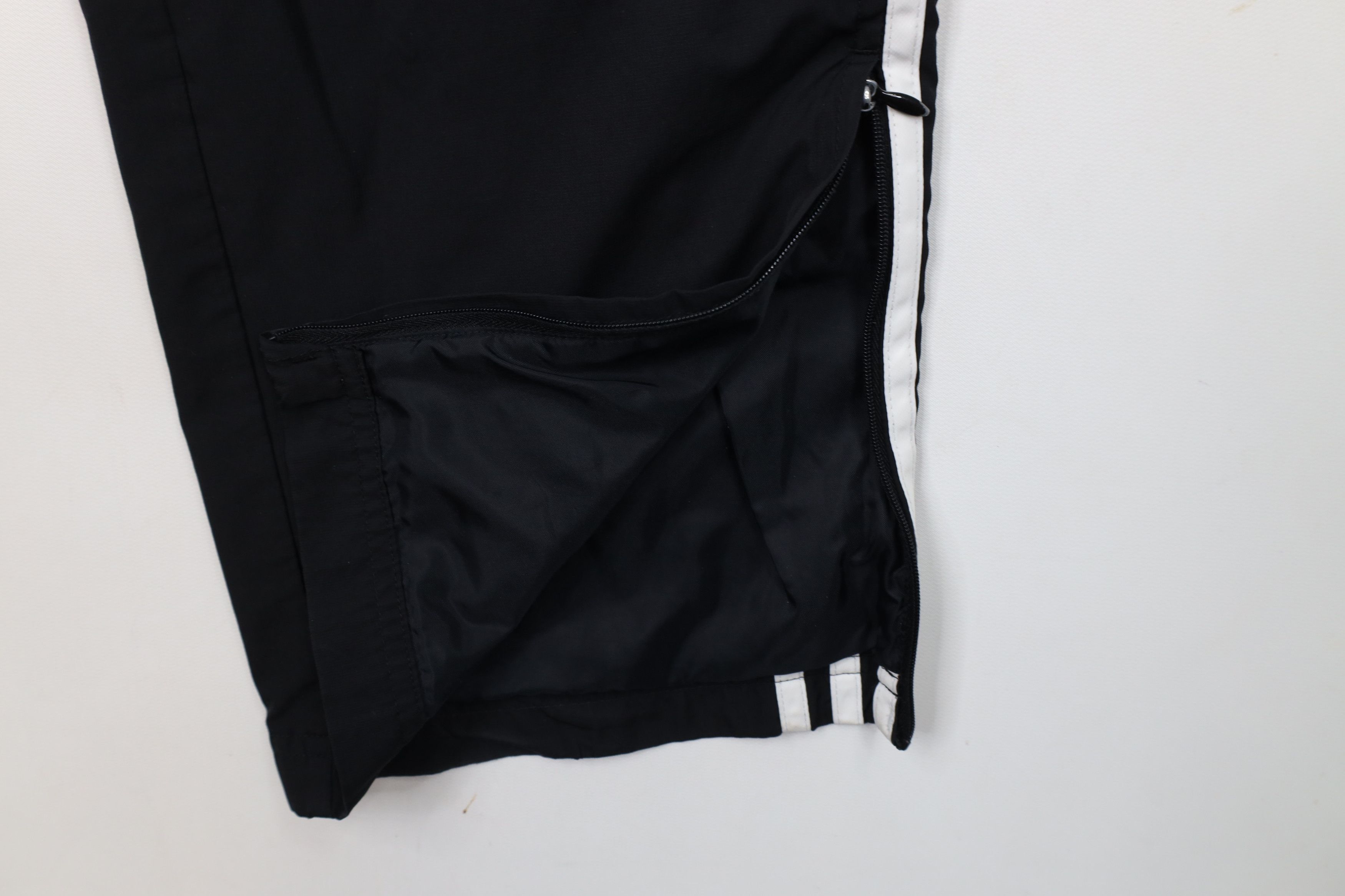 Adidas × Vintage Vintage Adidas Spell Out Striped Lined Windbreaker Pants Size 26" / US 2 / IT 38 - 5 Thumbnail