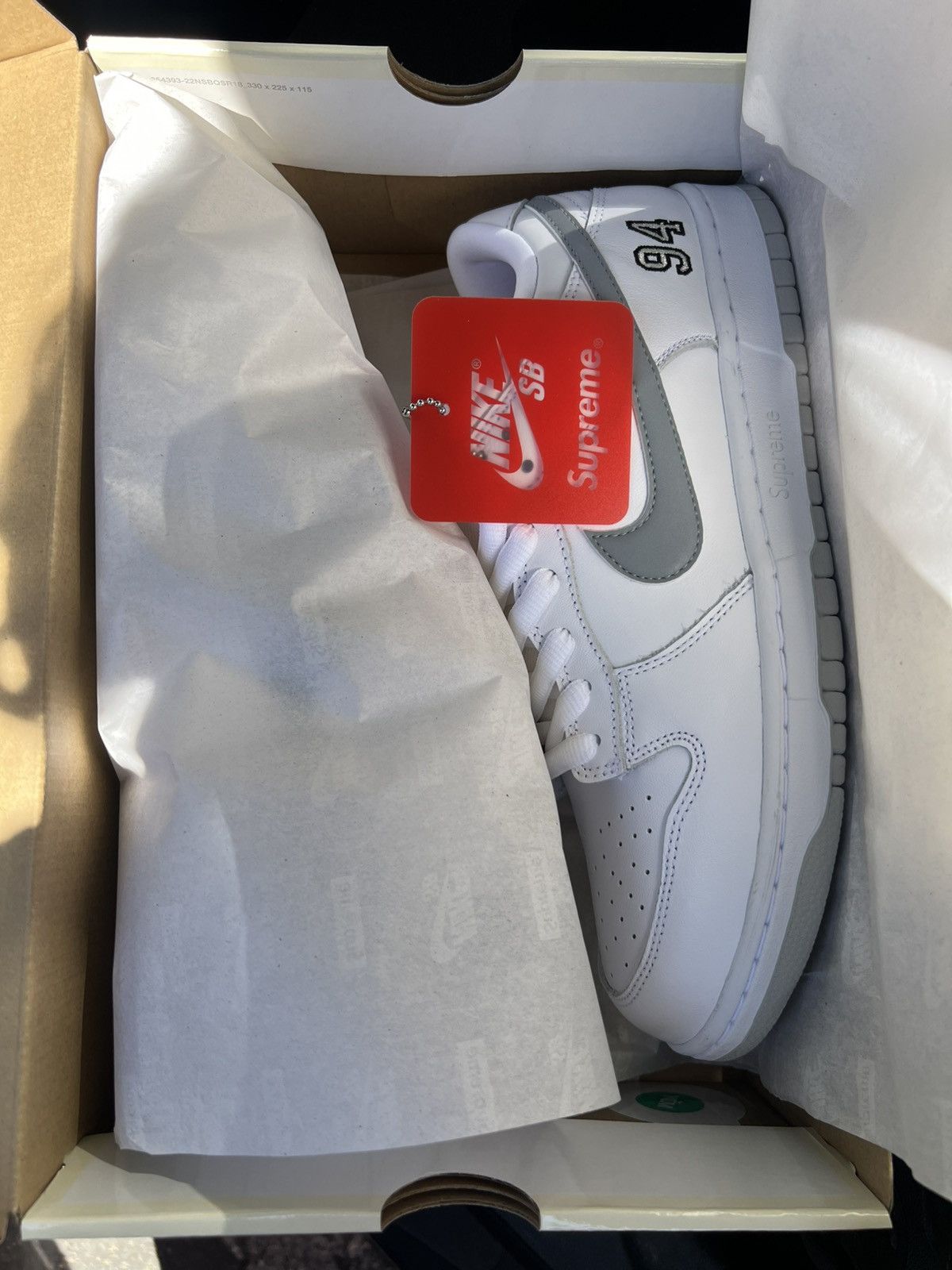 Nike × Supreme Supreme nike sb dunk low Size US 11 / EU 44 - 1 Thumbnail