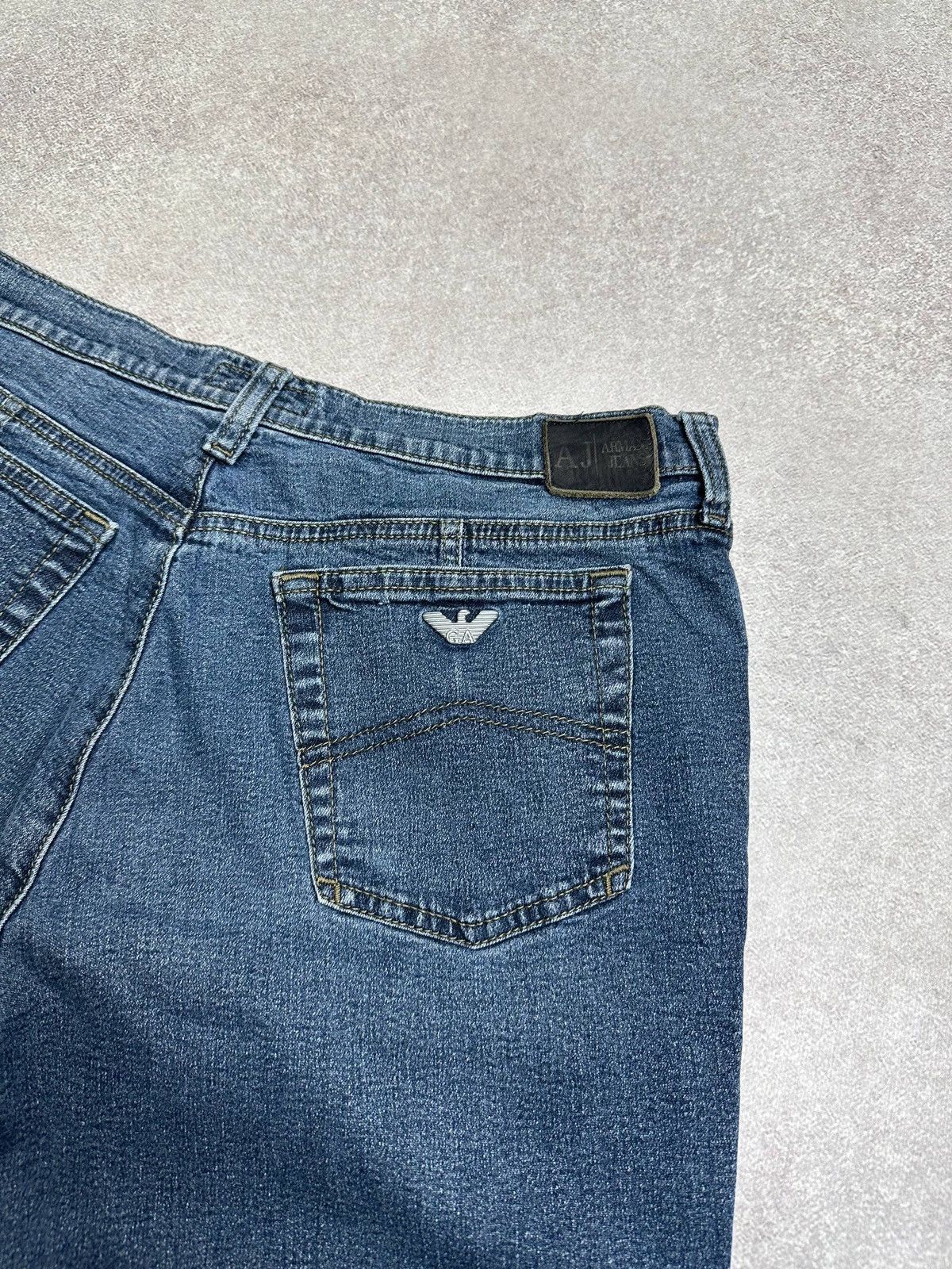 Armani Vintage Armani Metal Logo Baggy Relaxed Jeans Pants 33 Size US 33 - 3 Thumbnail